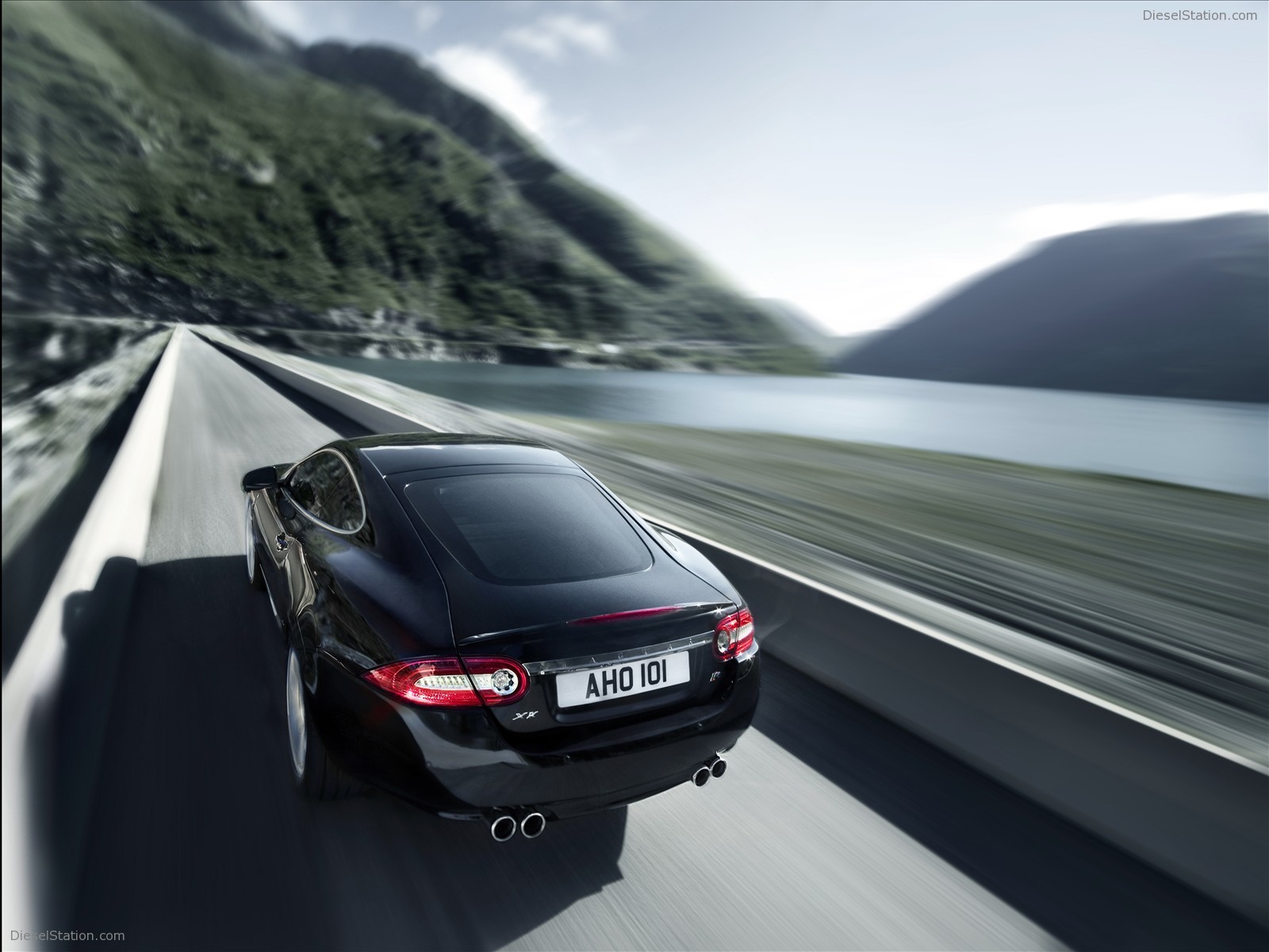 2010 Jaguar XKR
