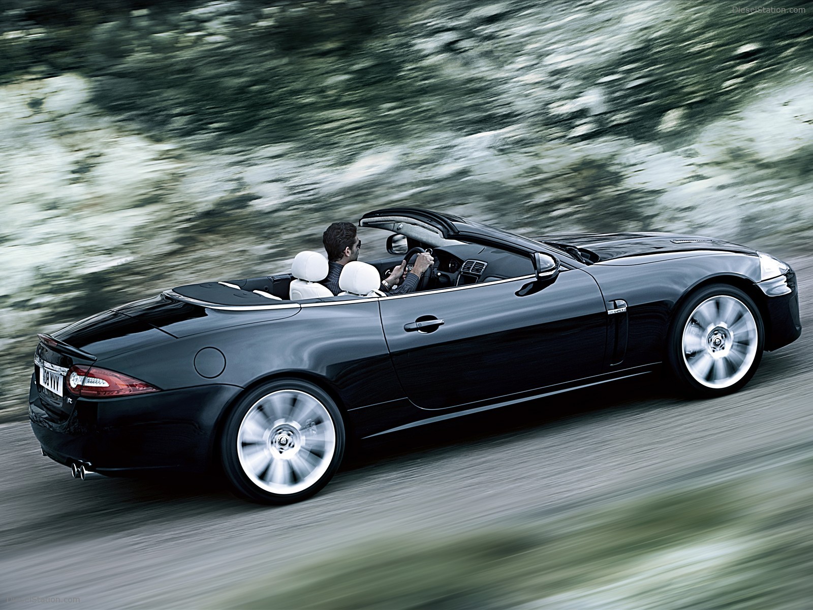 2010 Jaguar XKR