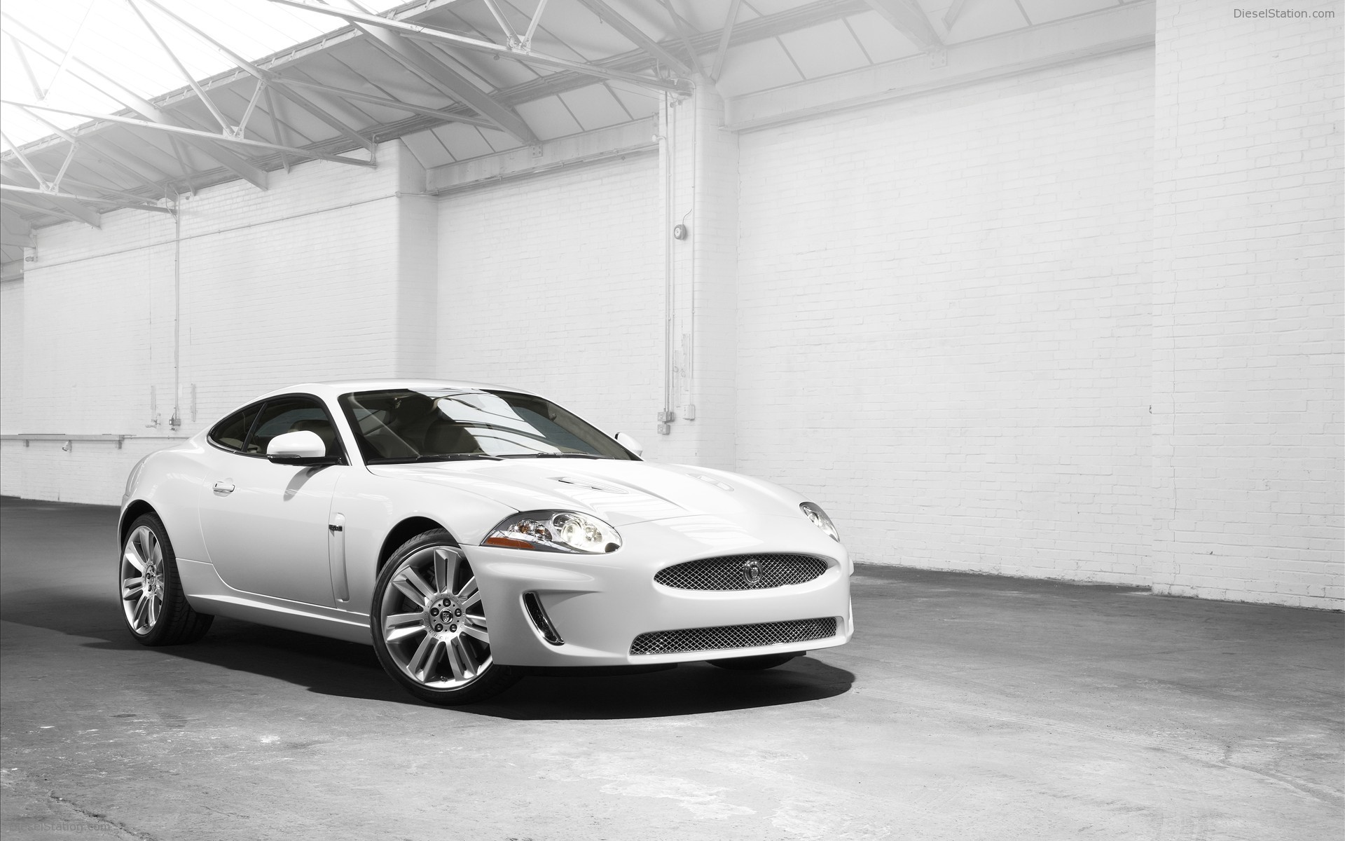 2010 Jaguar XKR