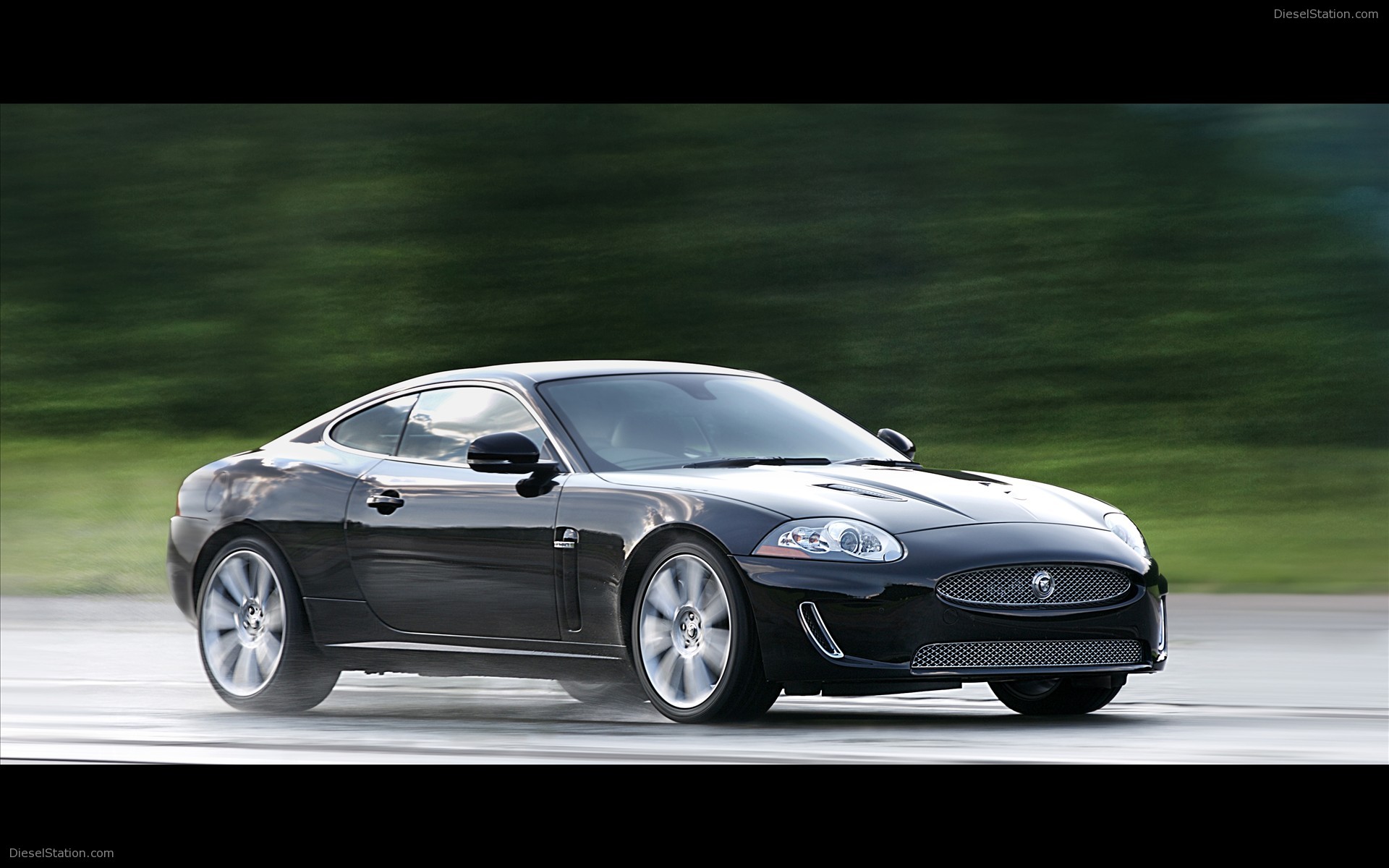 2010 Jaguar XKR