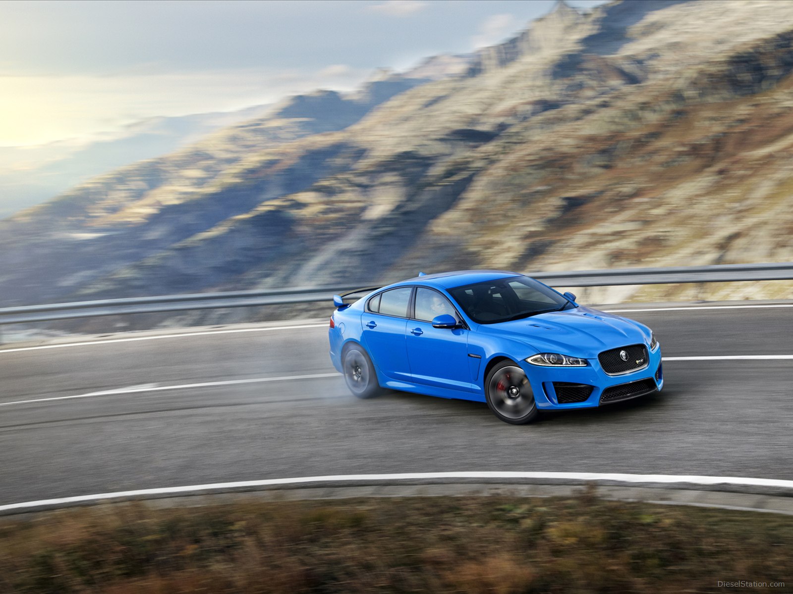Jaguar XFR-S 2014