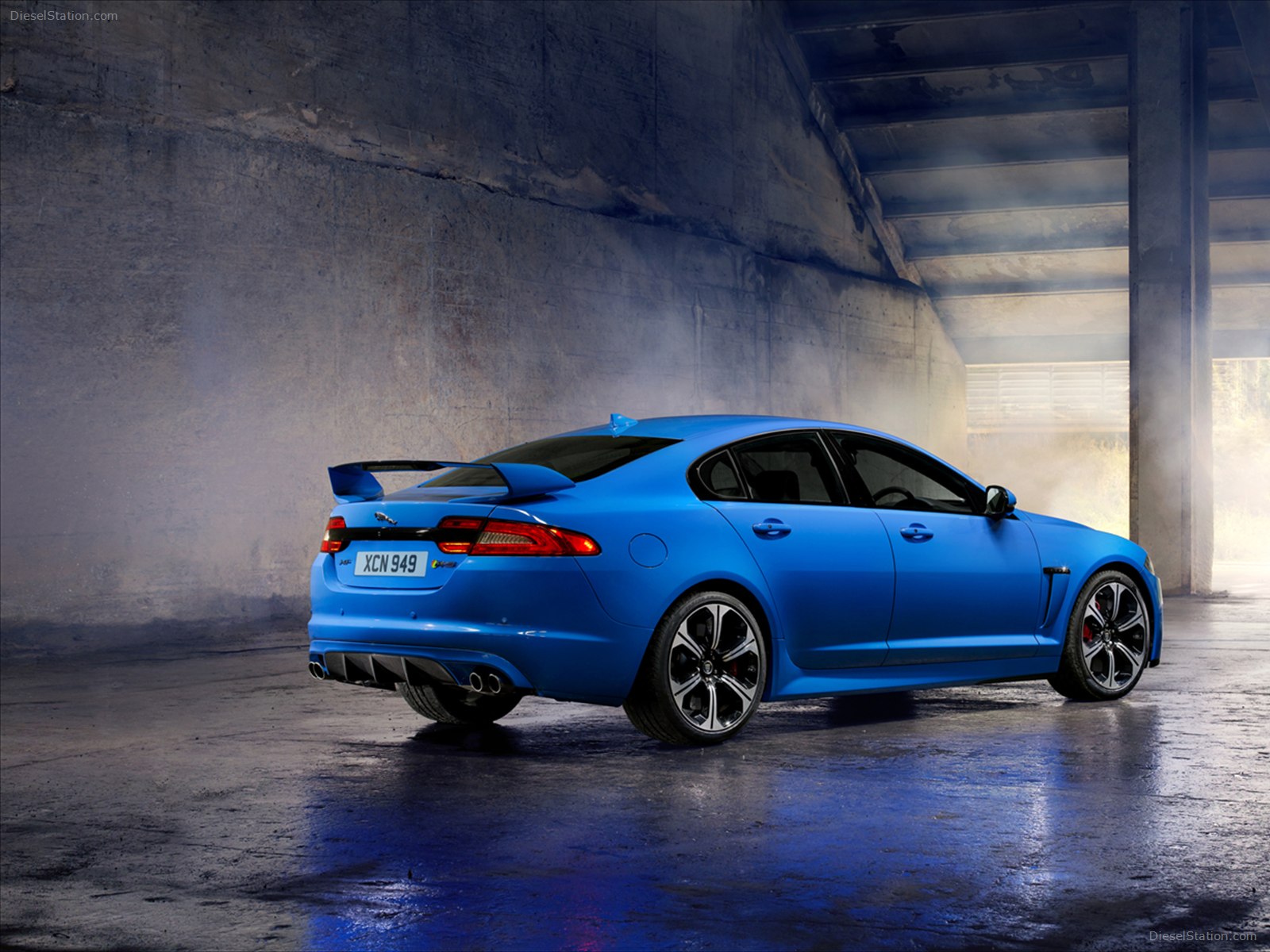 Jaguar XFR-S 2014