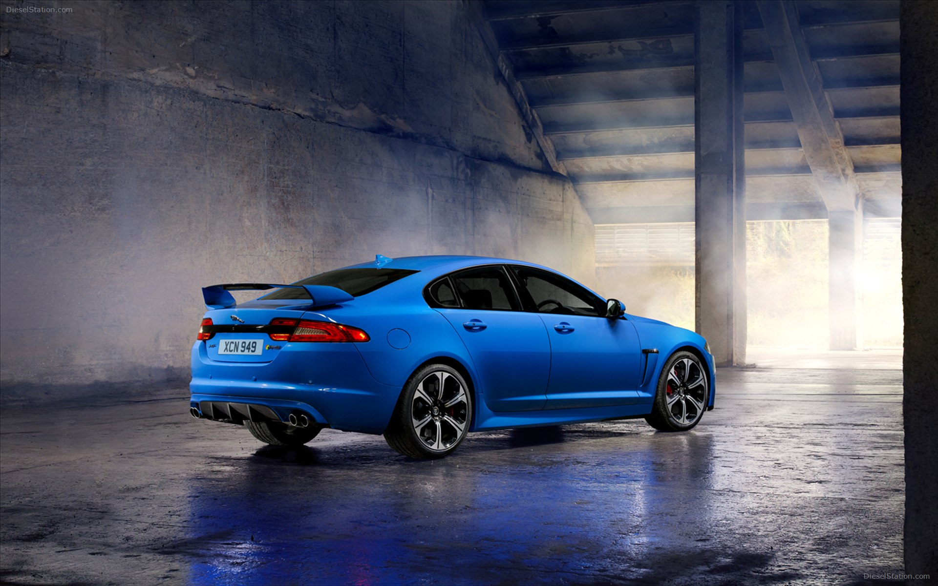 Jaguar XFR-S 2014