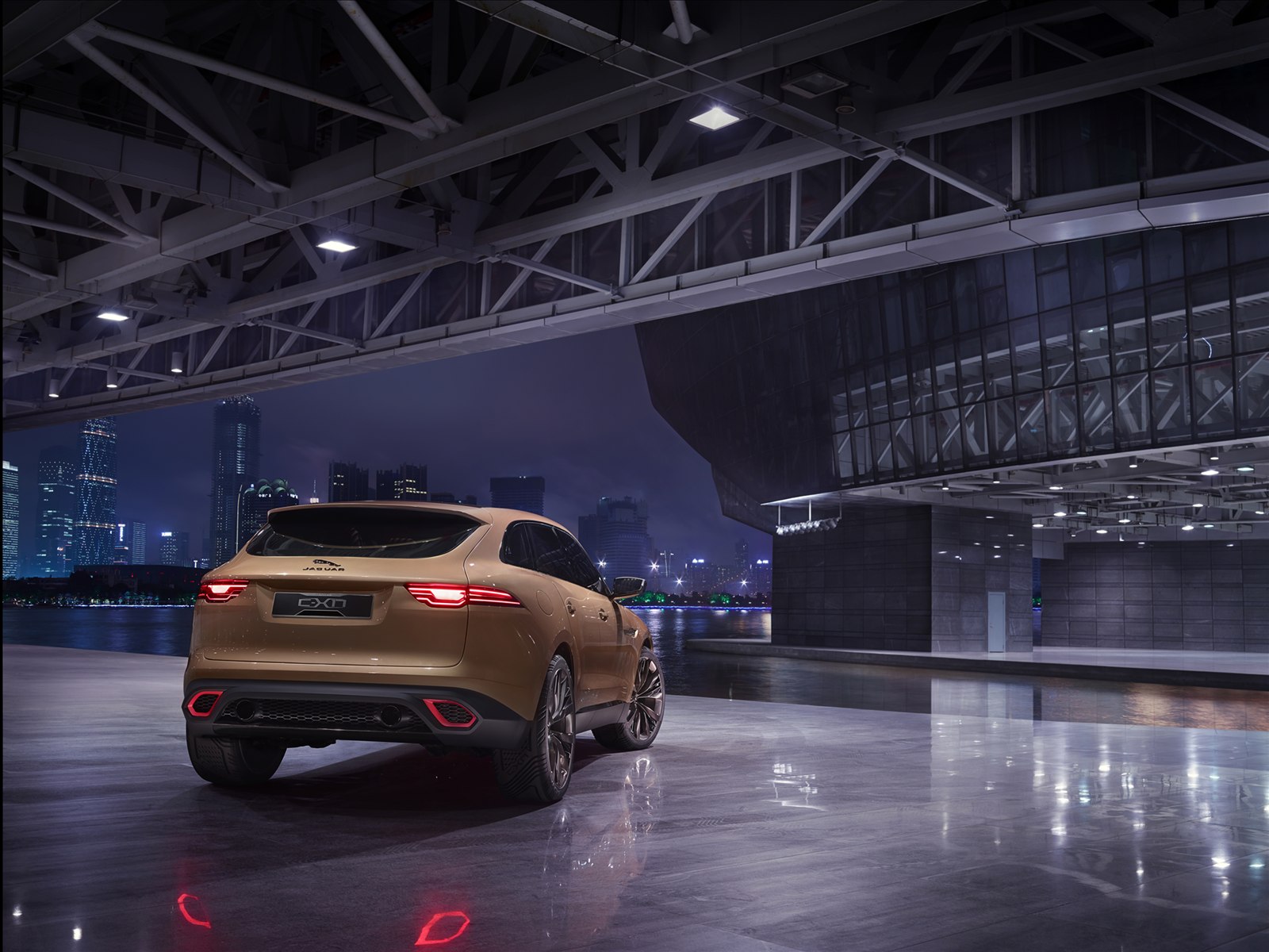 Jaguar C-X17 5-Seater Concept 2013