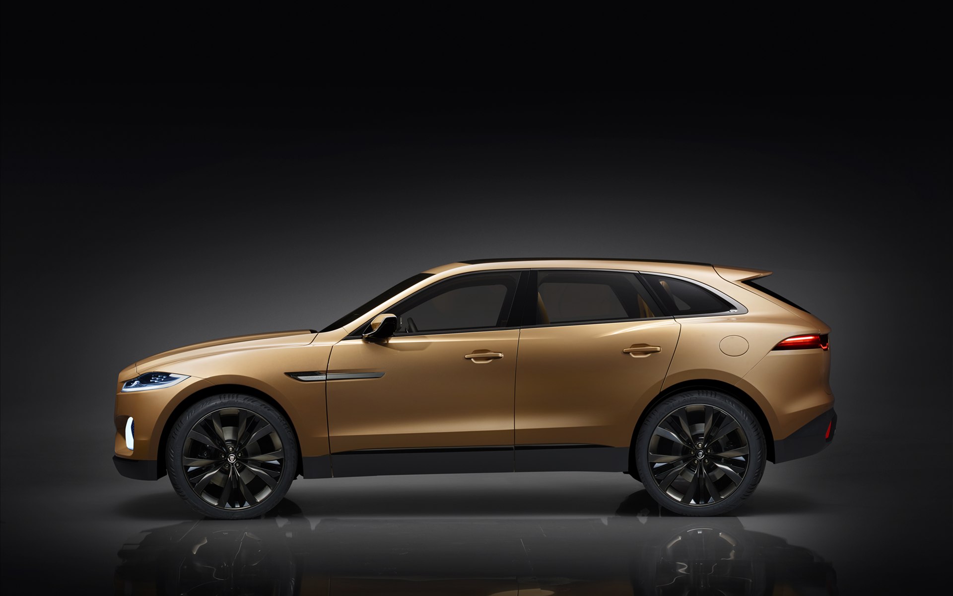 Jaguar C-X17 5-Seater Concept 2013