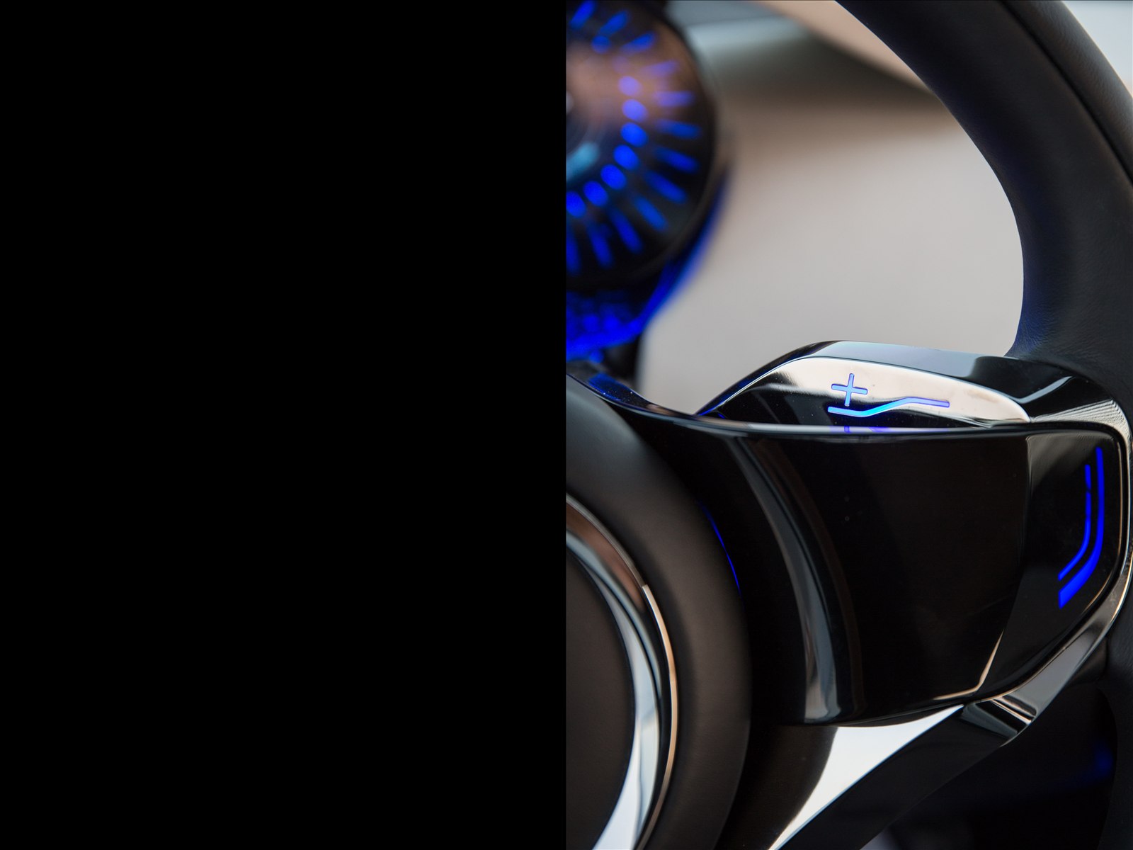 Jaguar C-X17 Sports Crossover Concept 2013