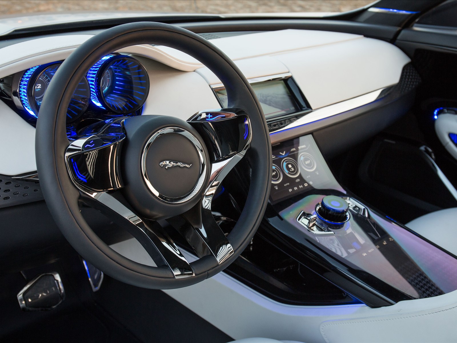 Jaguar C-X17 Sports Crossover Concept 2013