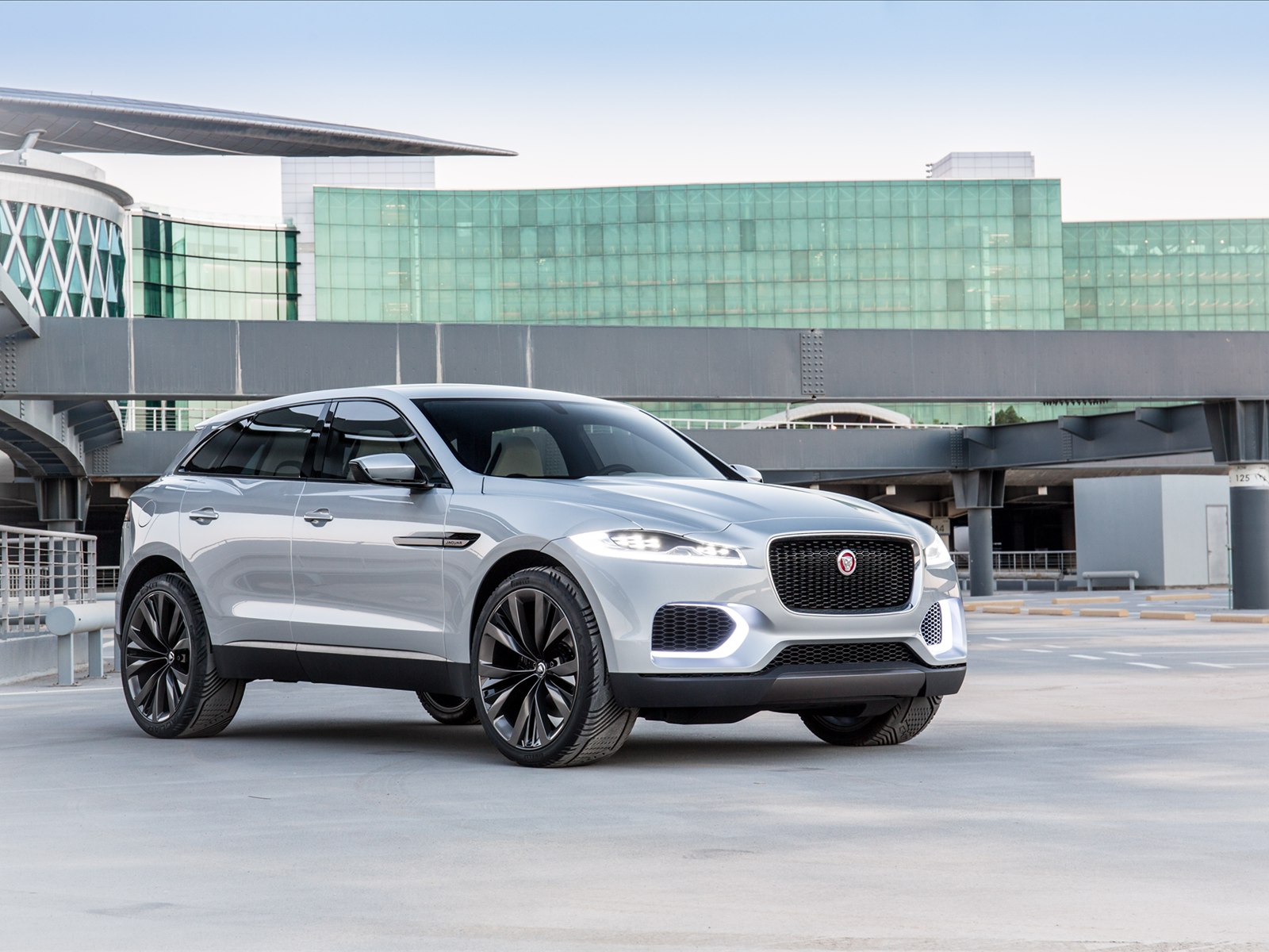 Jaguar C-X17 Sports Crossover Concept 2013