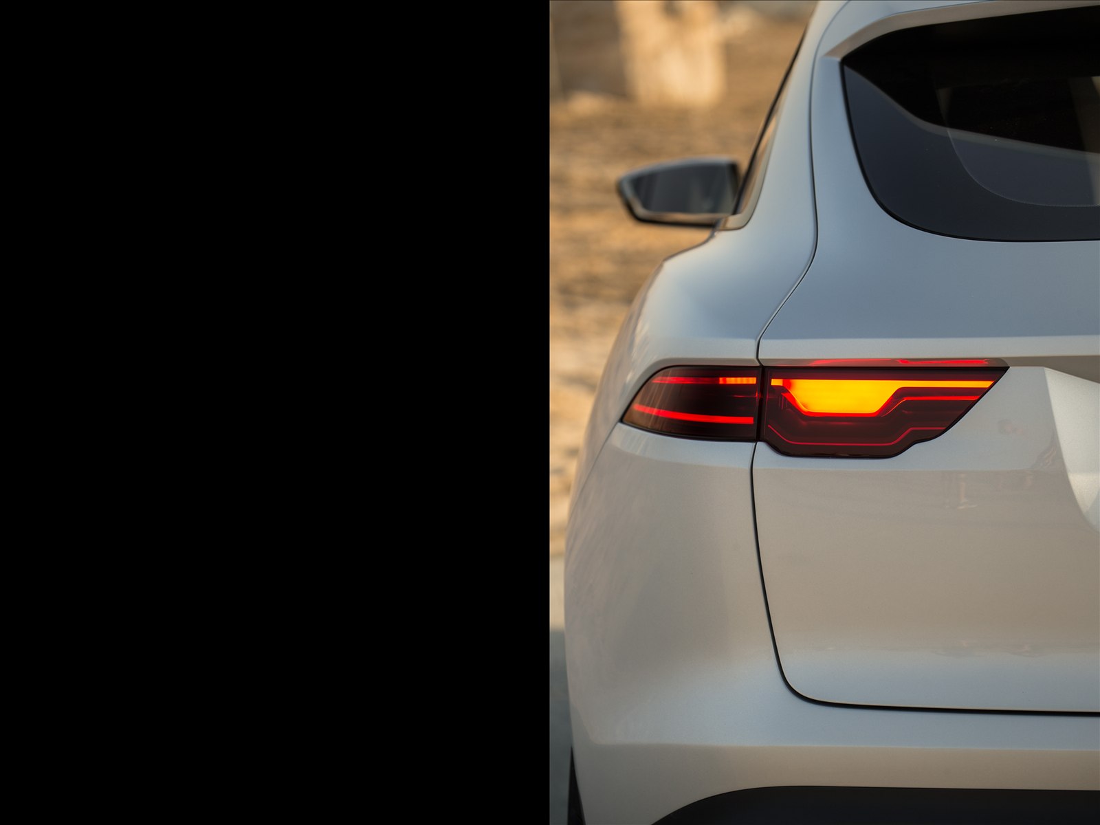 Jaguar C-X17 Sports Crossover Concept 2013