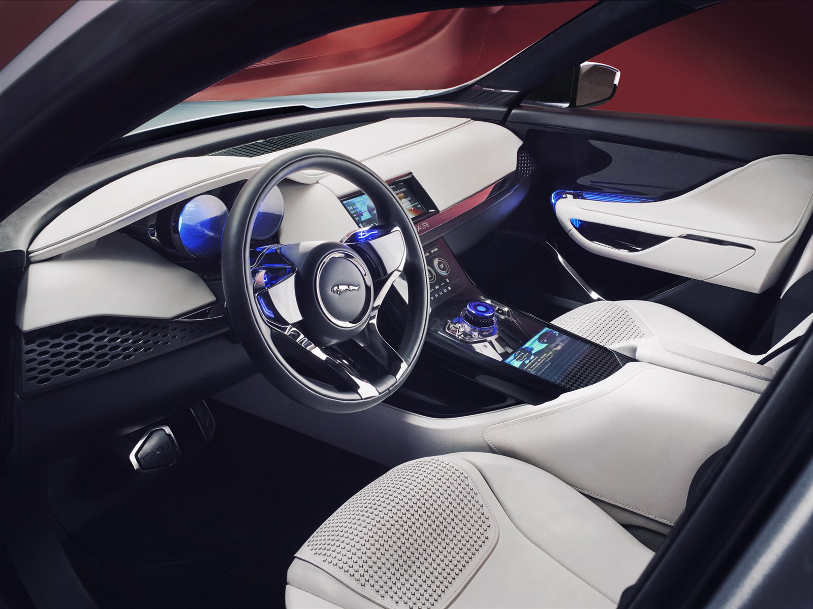 Jaguar C-X17 Sports Crossover Concept 2013