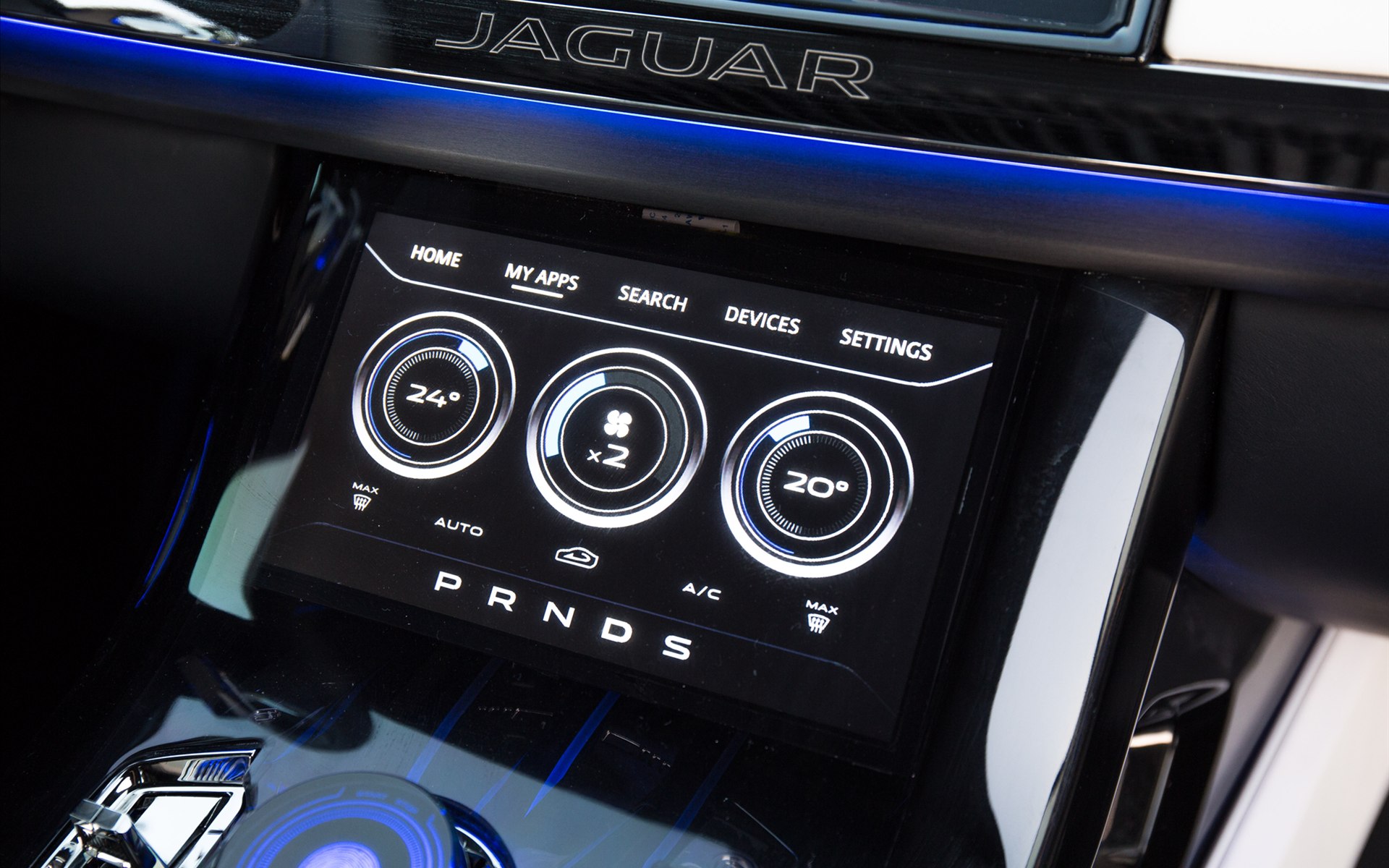 Jaguar C-X17 Sports Crossover Concept 2013