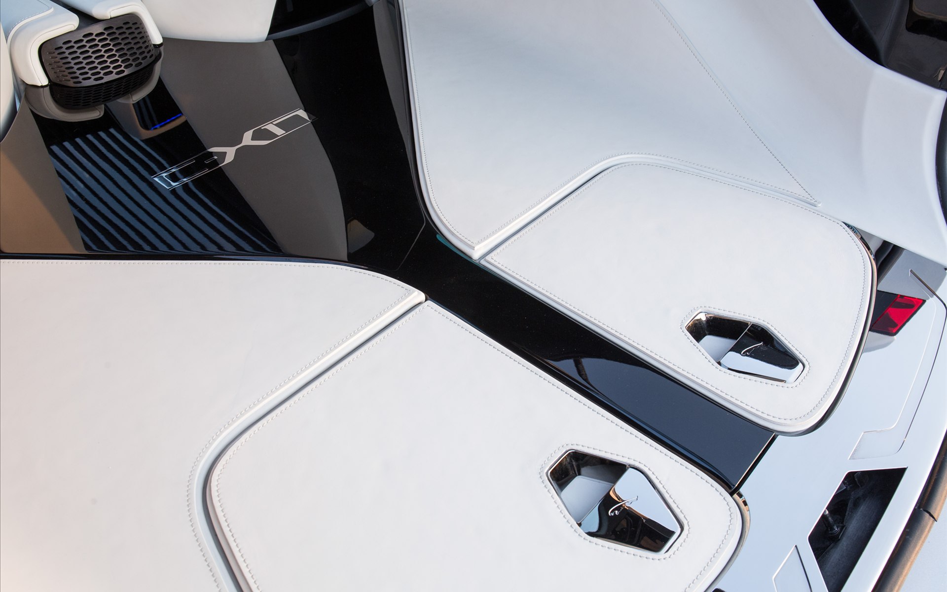Jaguar C-X17 Sports Crossover Concept 2013