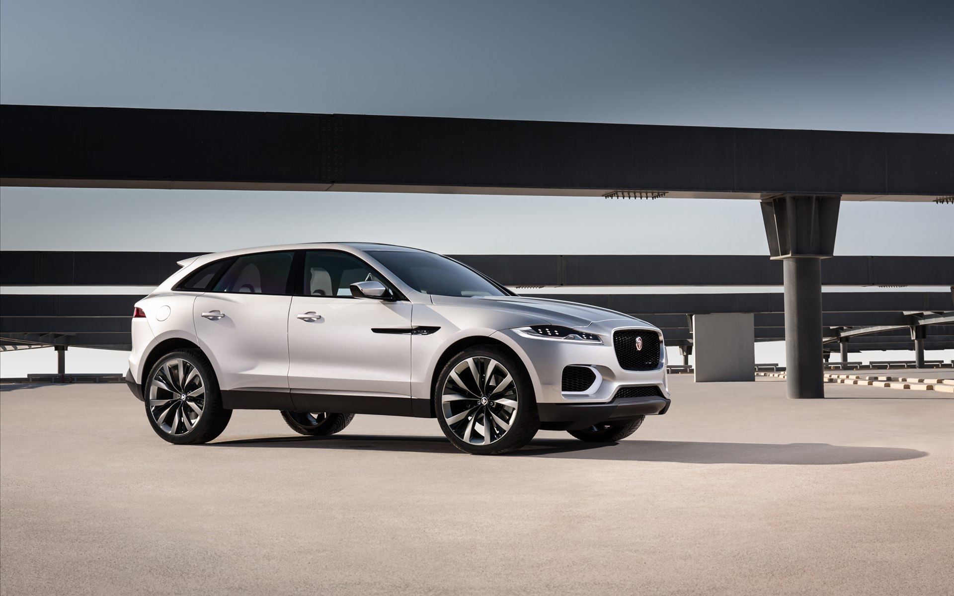 Jaguar C-X17 Sports Crossover Concept 2013