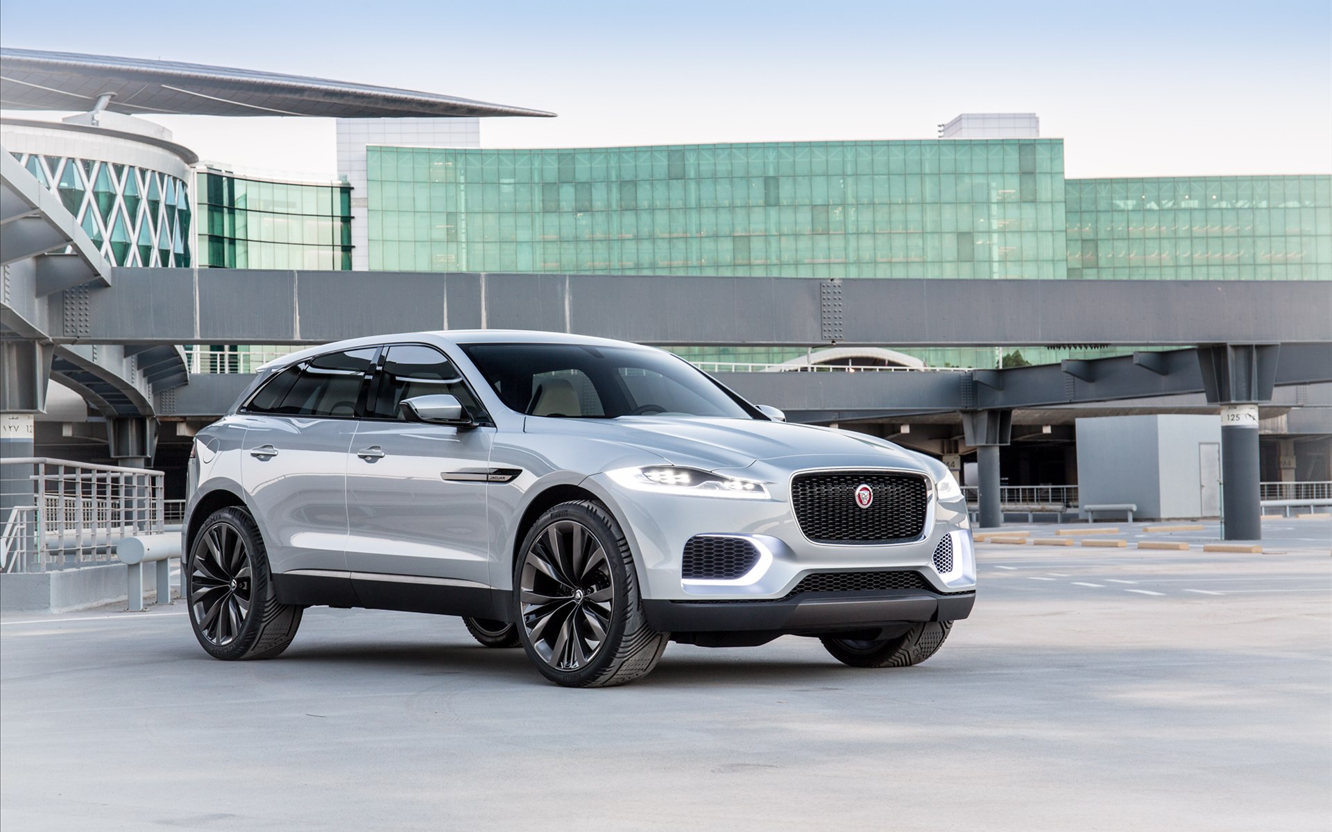 Jaguar C-X17 Sports Crossover Concept 2013