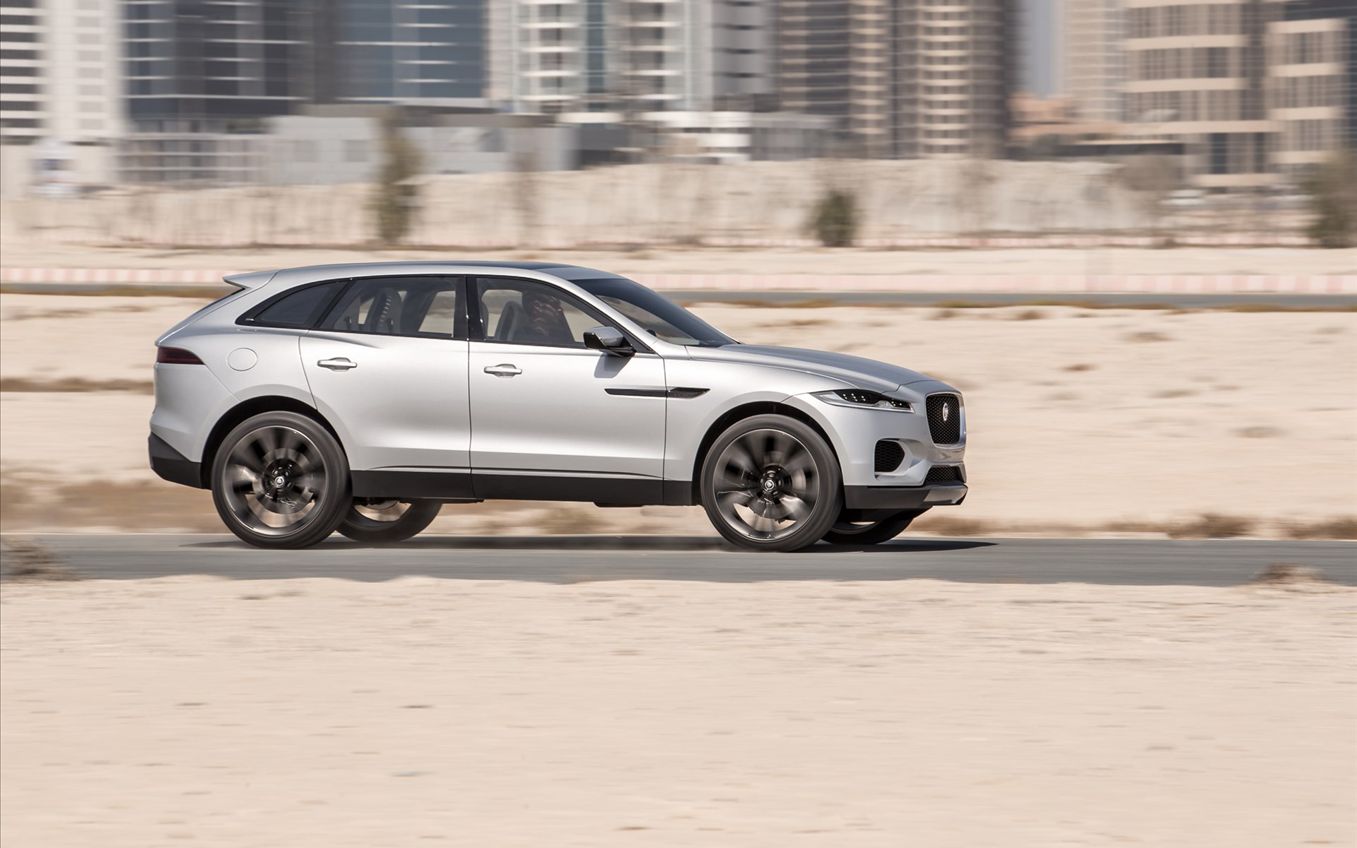 Jaguar C-X17 Sports Crossover Concept 2013