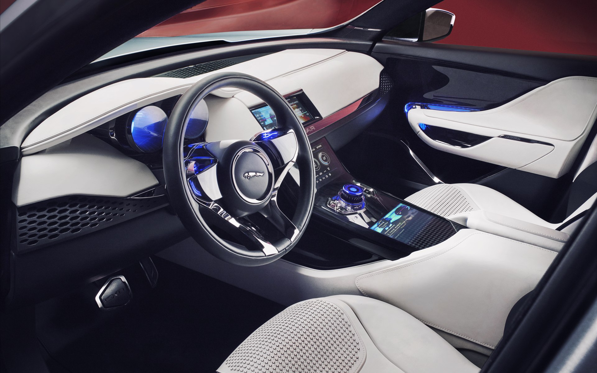 Jaguar C-X17 Sports Crossover Concept 2013