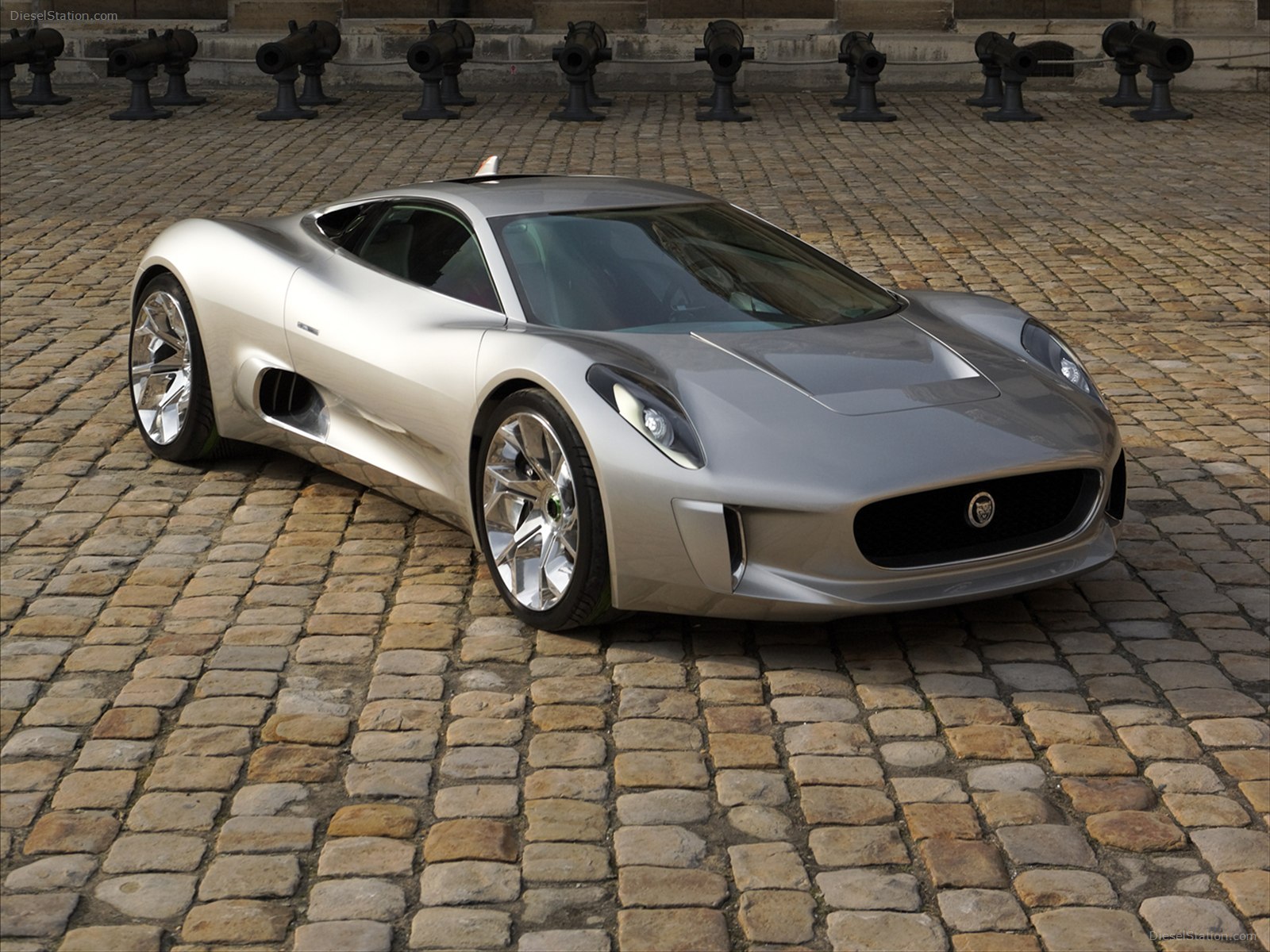 Jaguar C-X75 2011