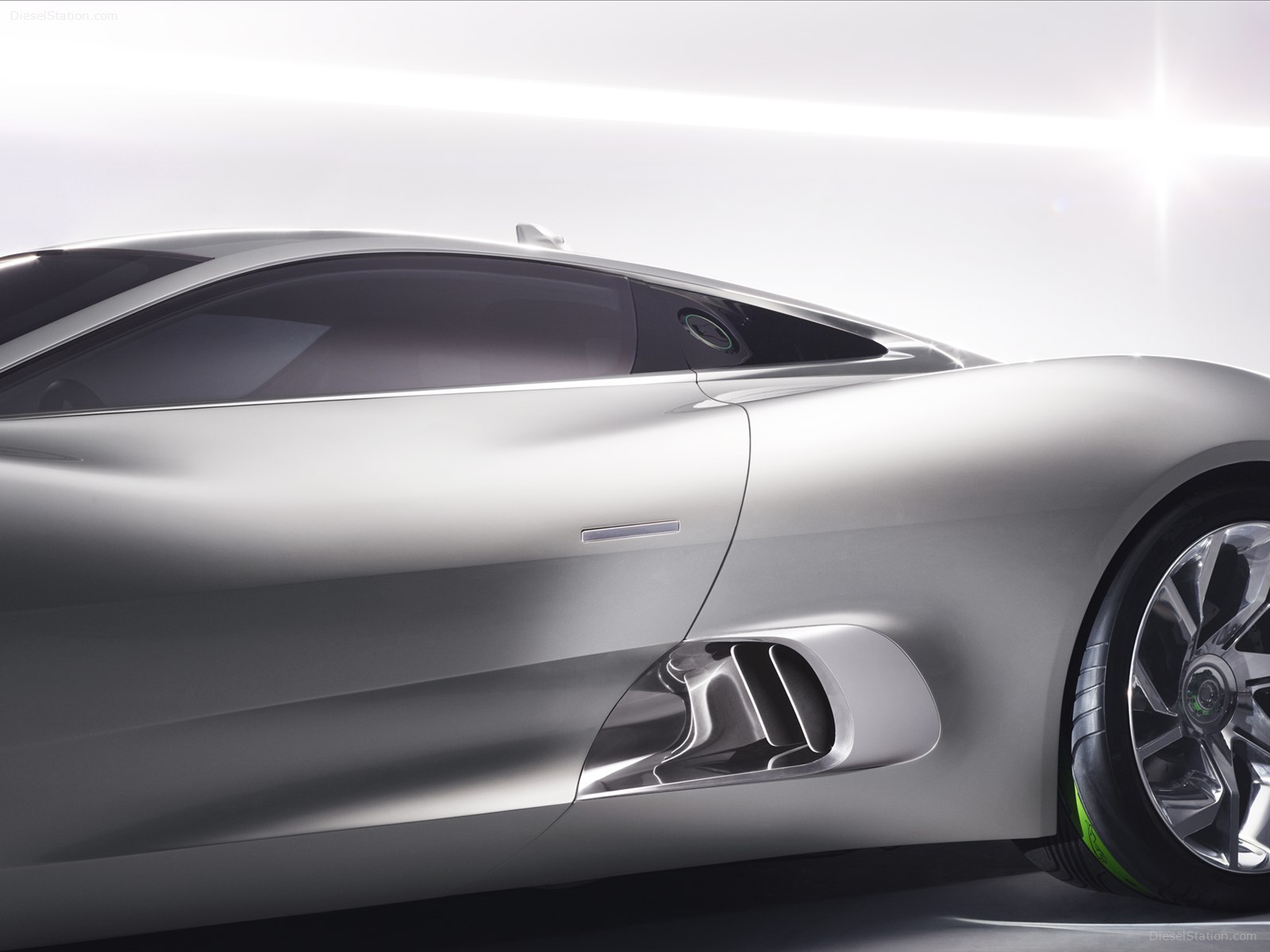 Jaguar C-X75 2011