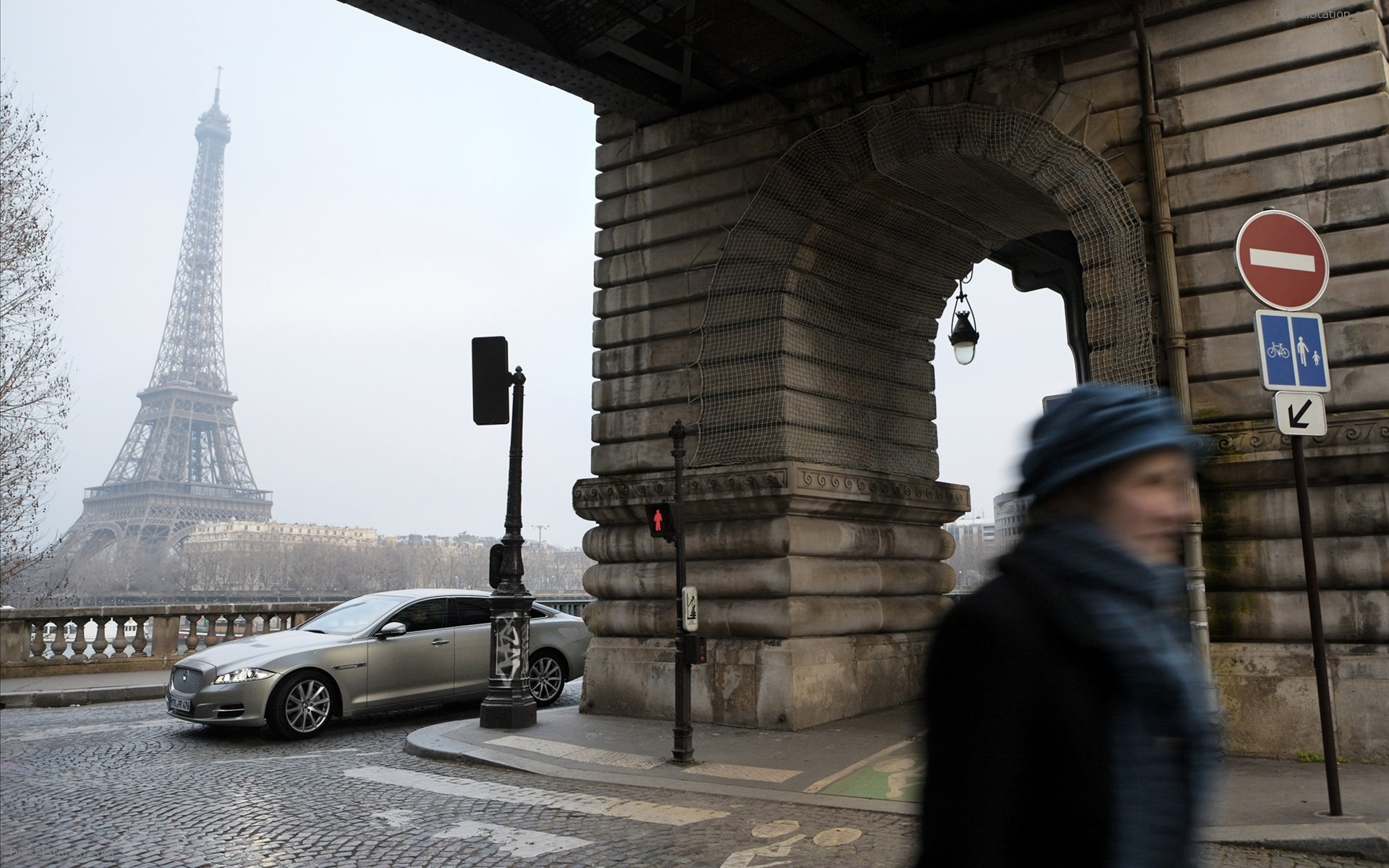 Jaguar C-X75 2011
