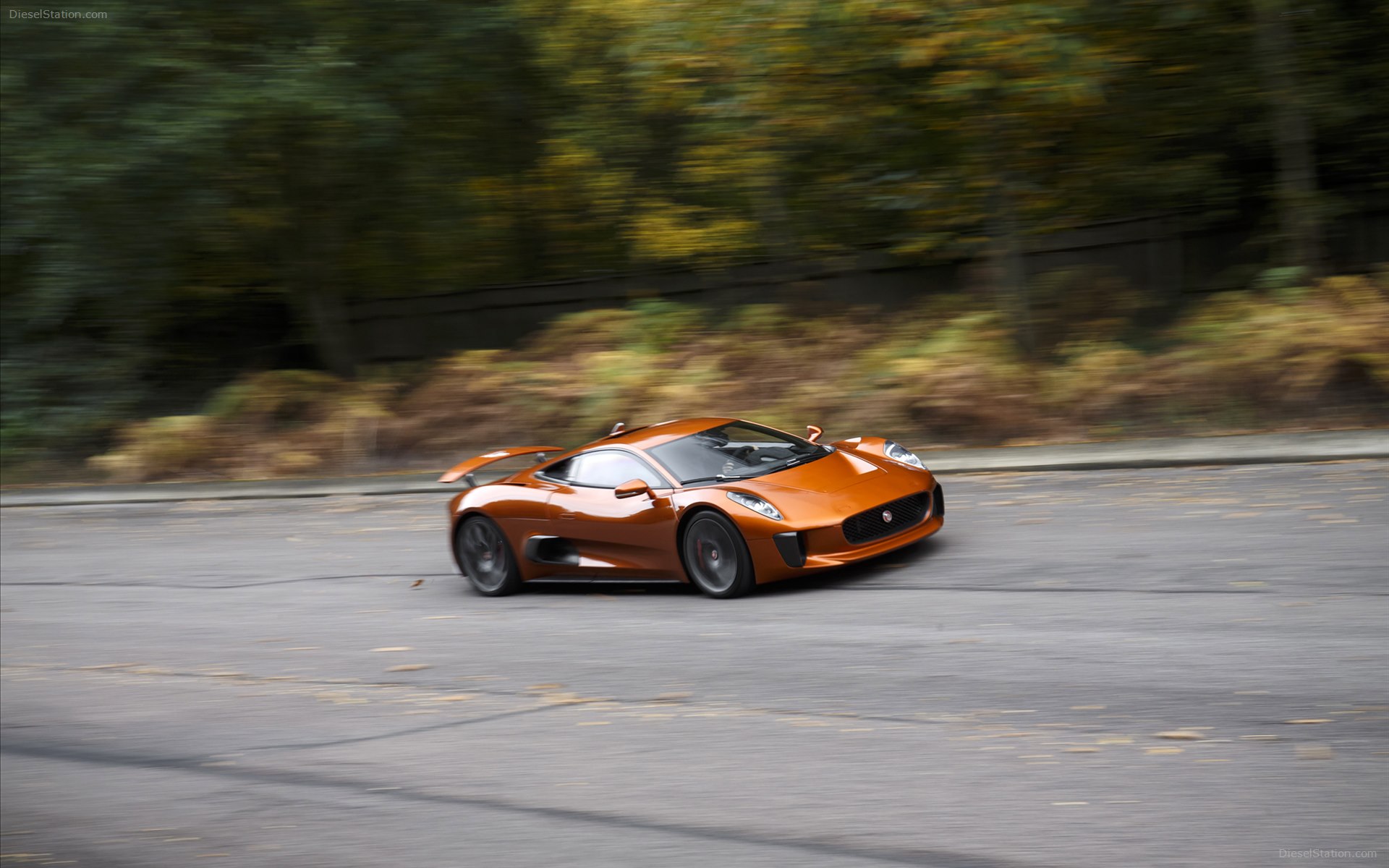Jaguar C-X75 Bond Concept 2015