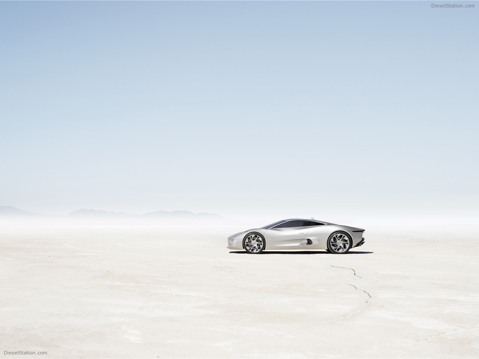 Jaguar C-X75 Concept 2010