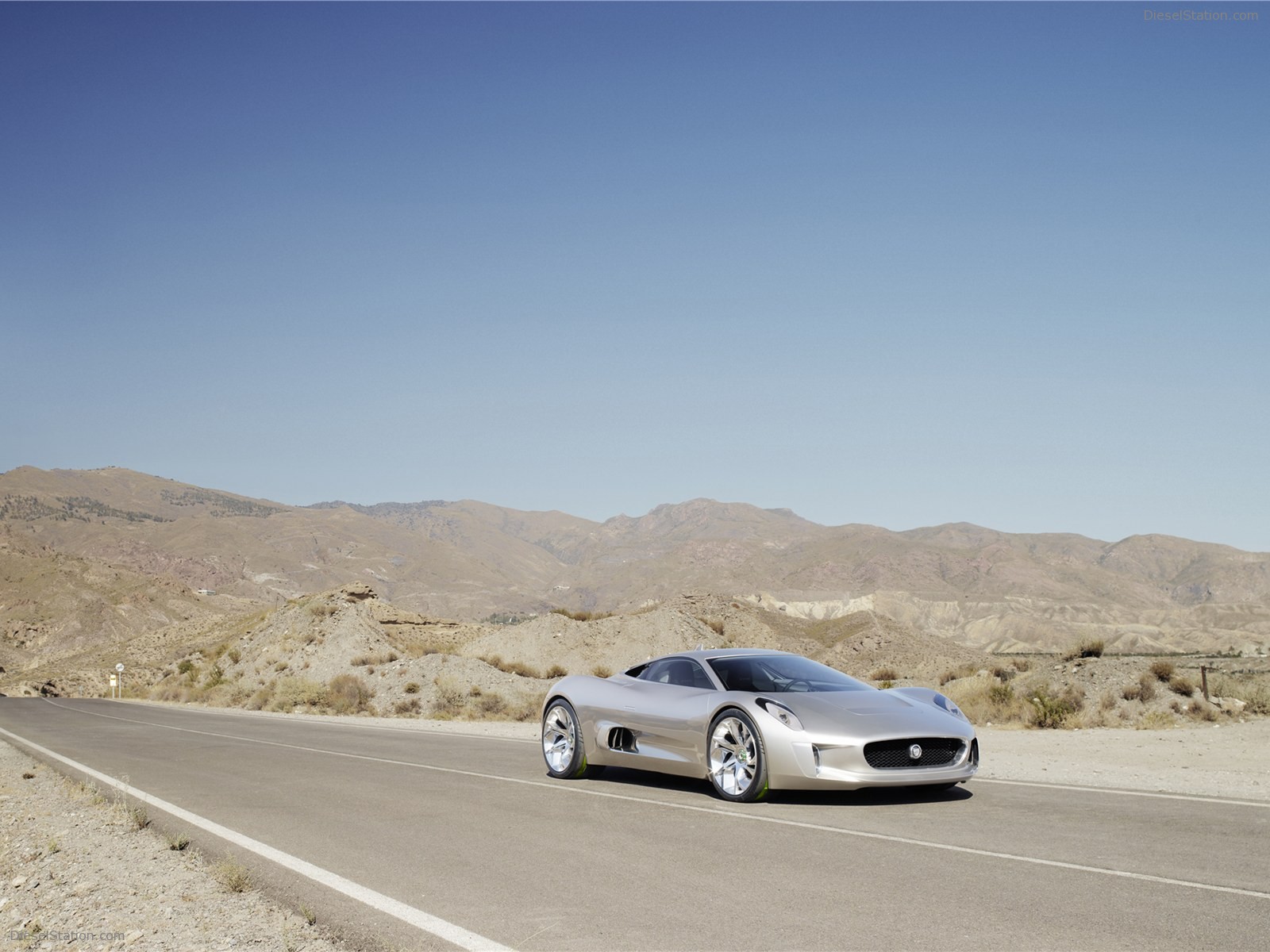 Jaguar C-X75 Concept 2010