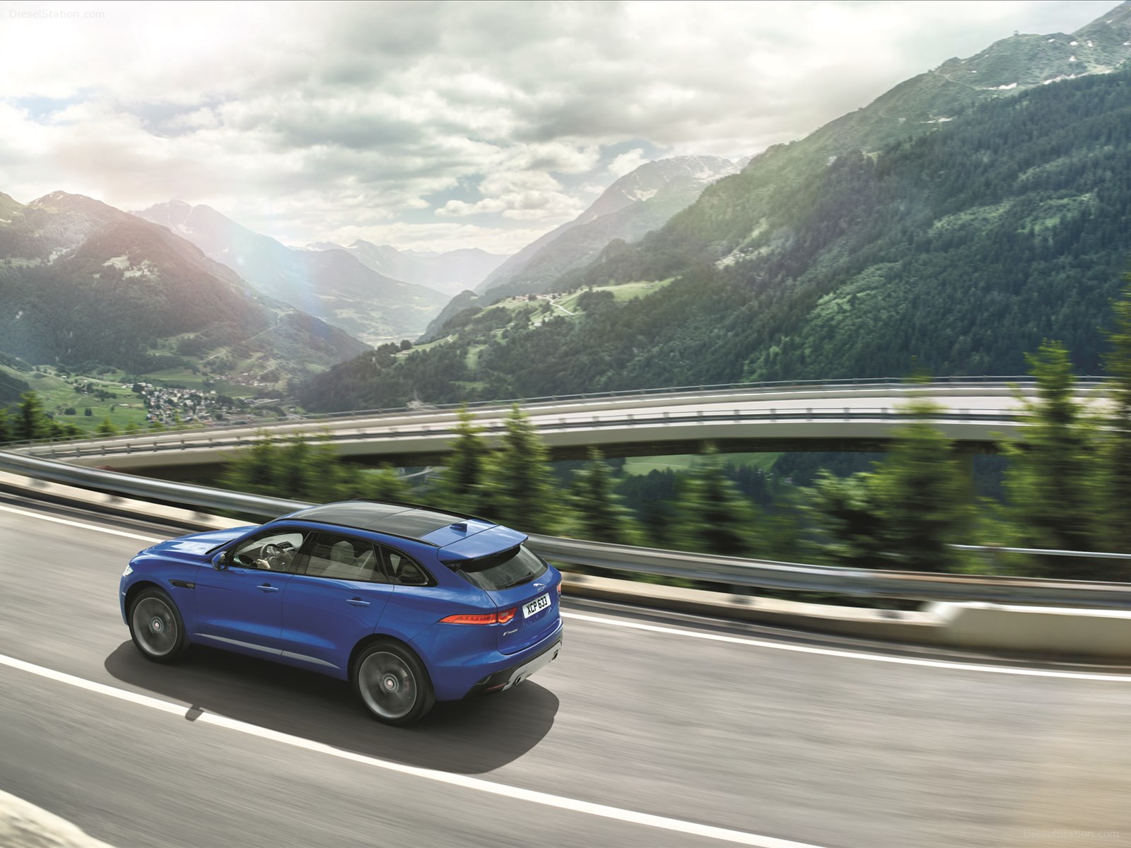 Jaguar F-Pace 2016