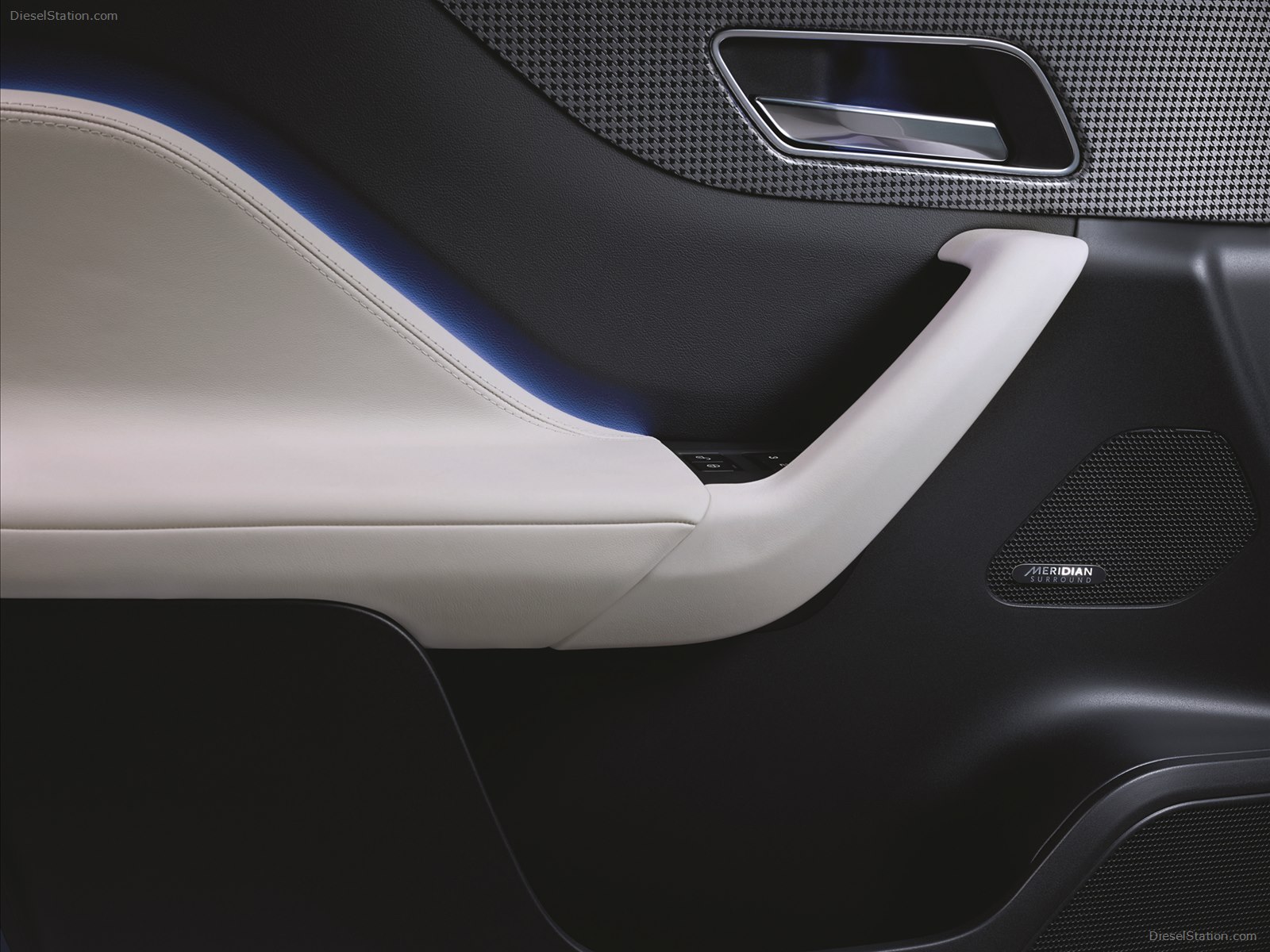 Jaguar F-Pace 2016