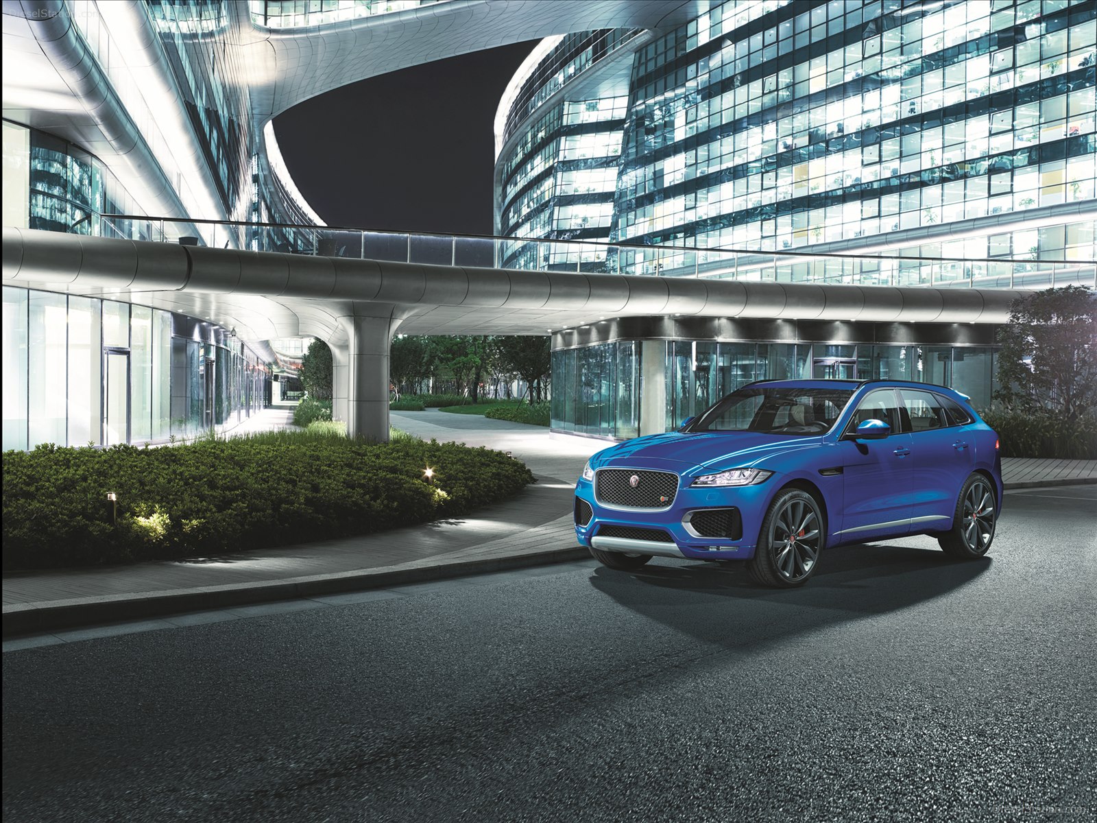 Jaguar F-Pace 2016