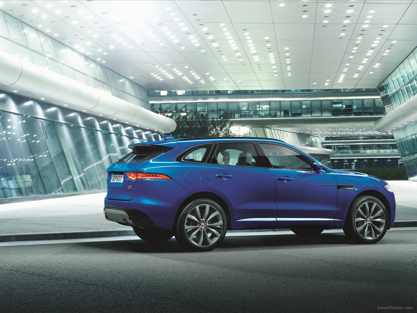 Jaguar F-Pace 2016