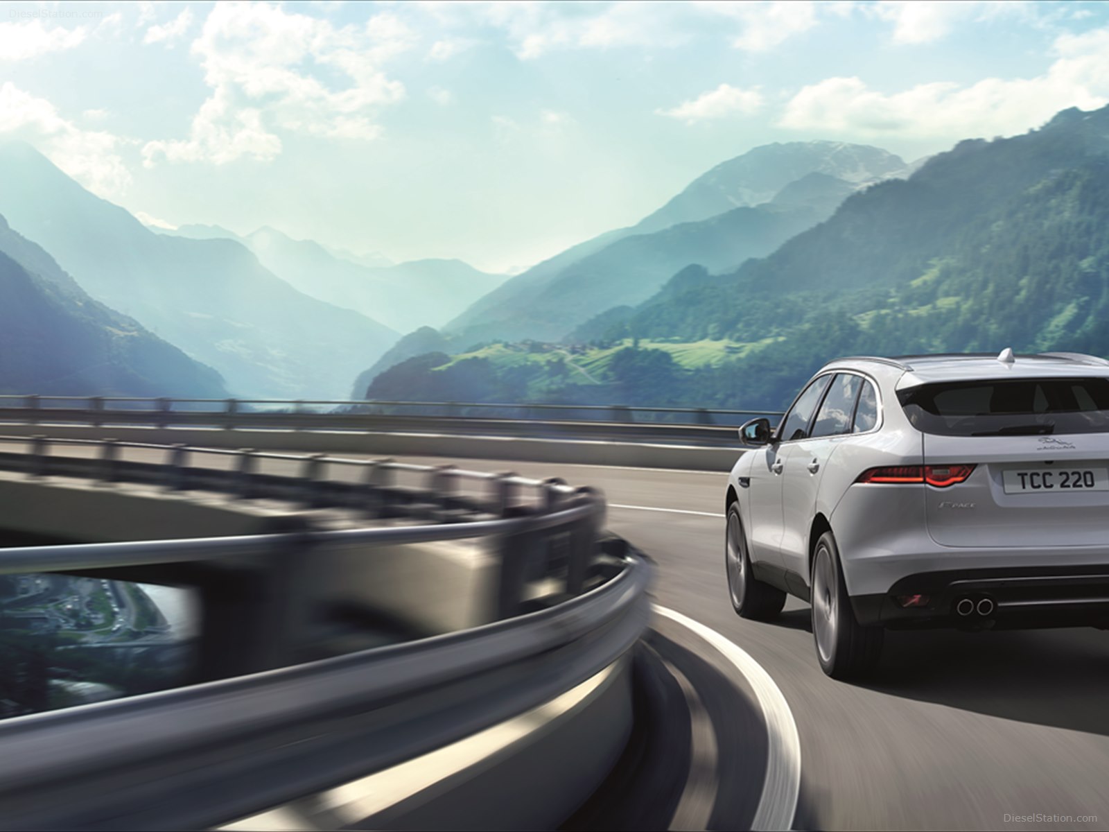 Jaguar F-Pace 2016