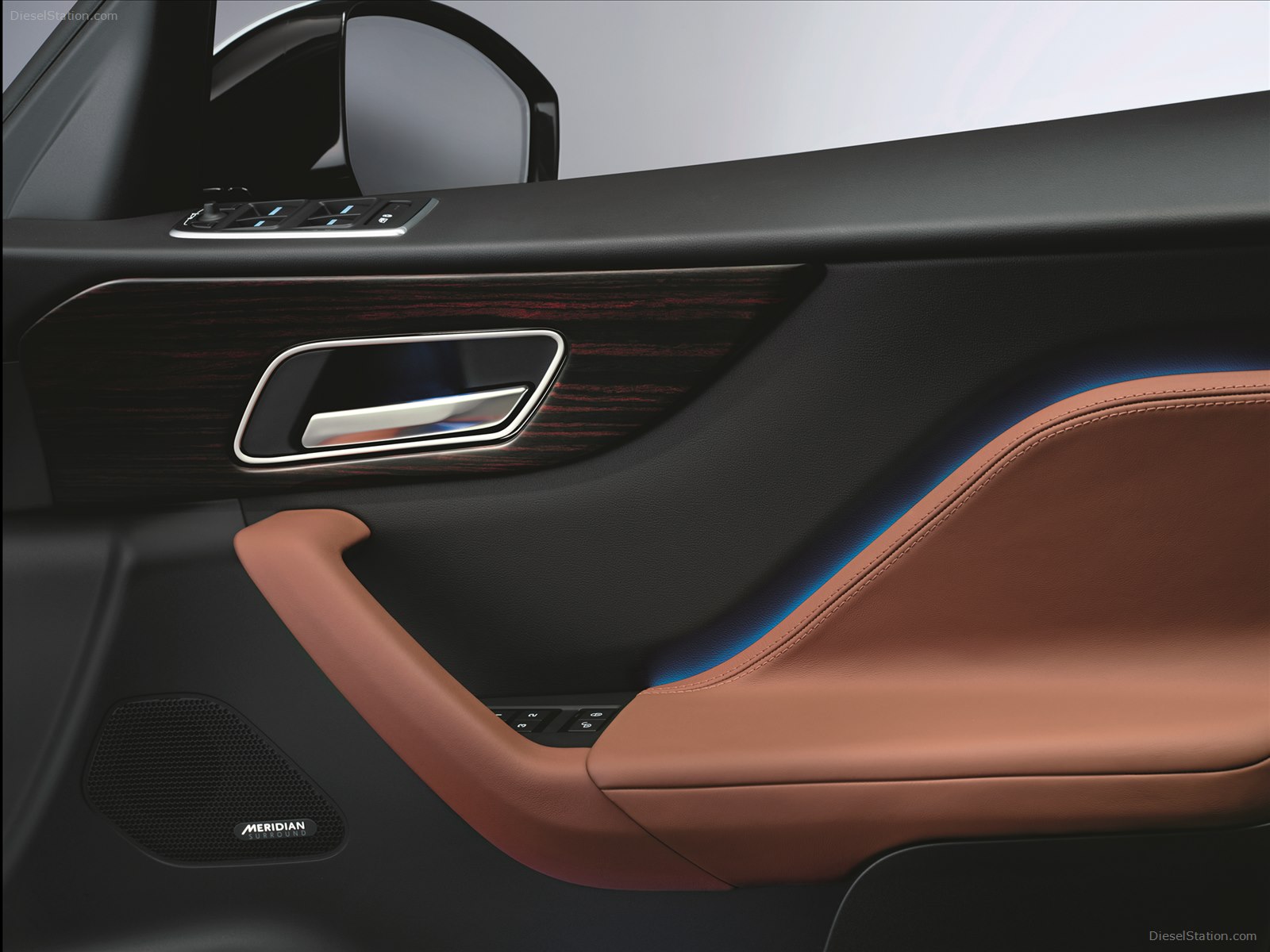 Jaguar F-Pace 2016