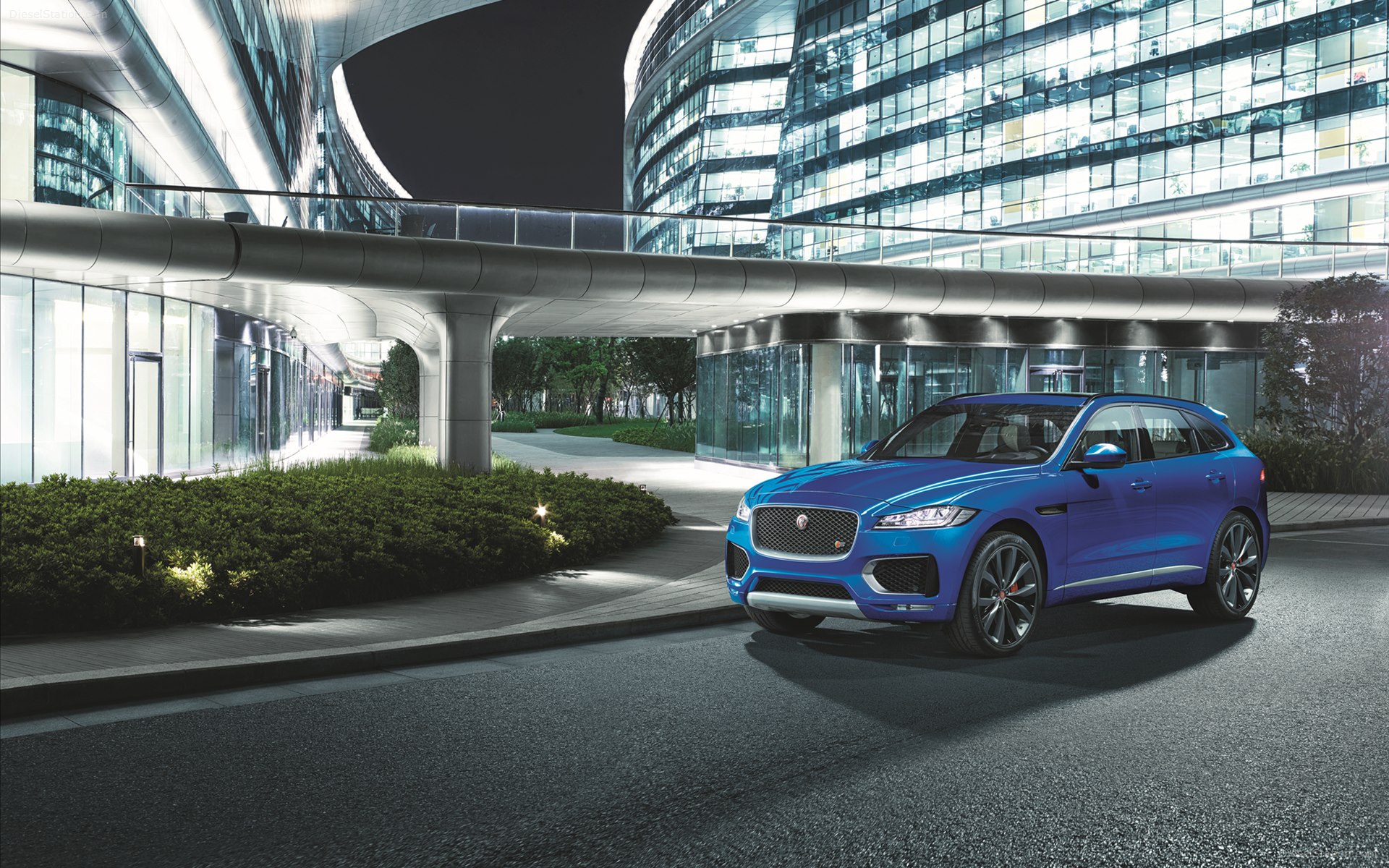 Jaguar F-Pace 2016