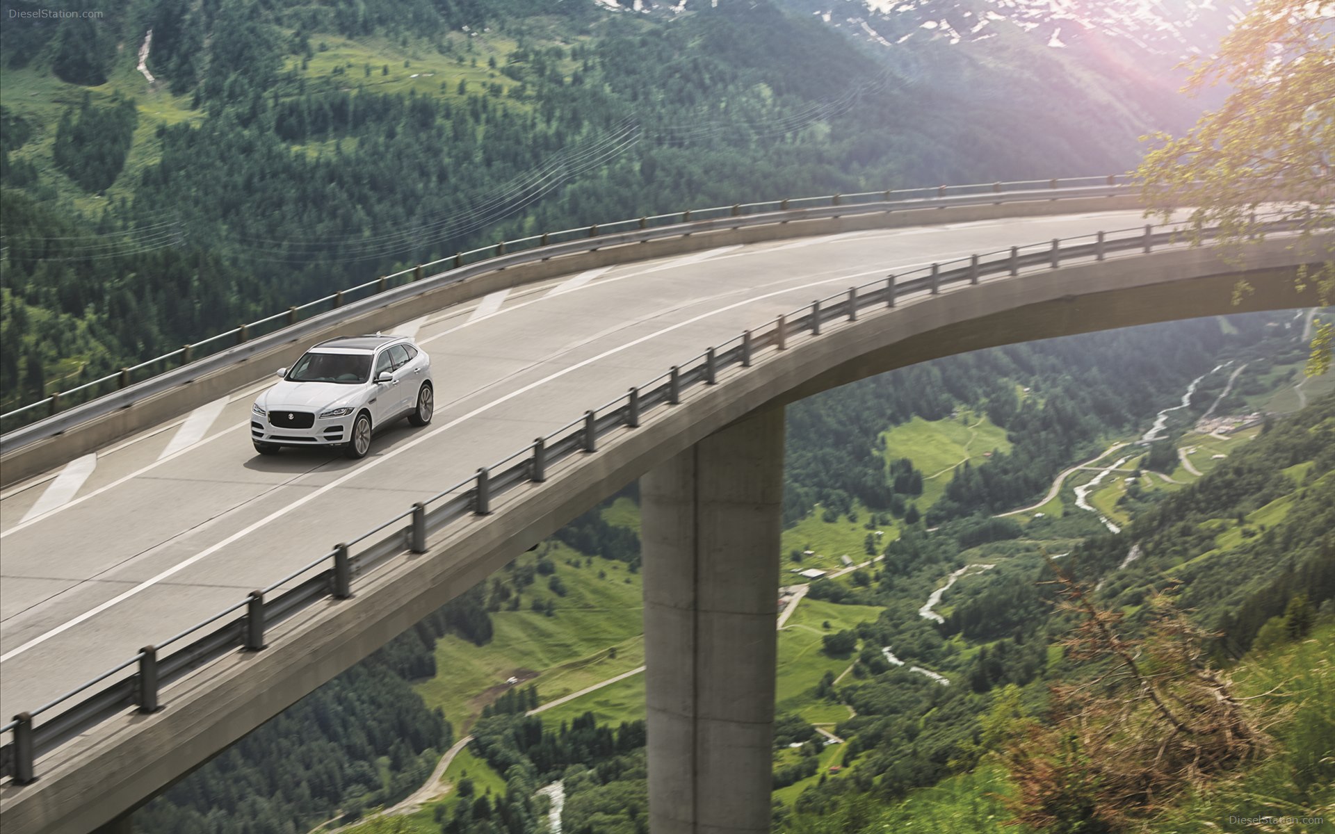 Jaguar F-Pace 2016