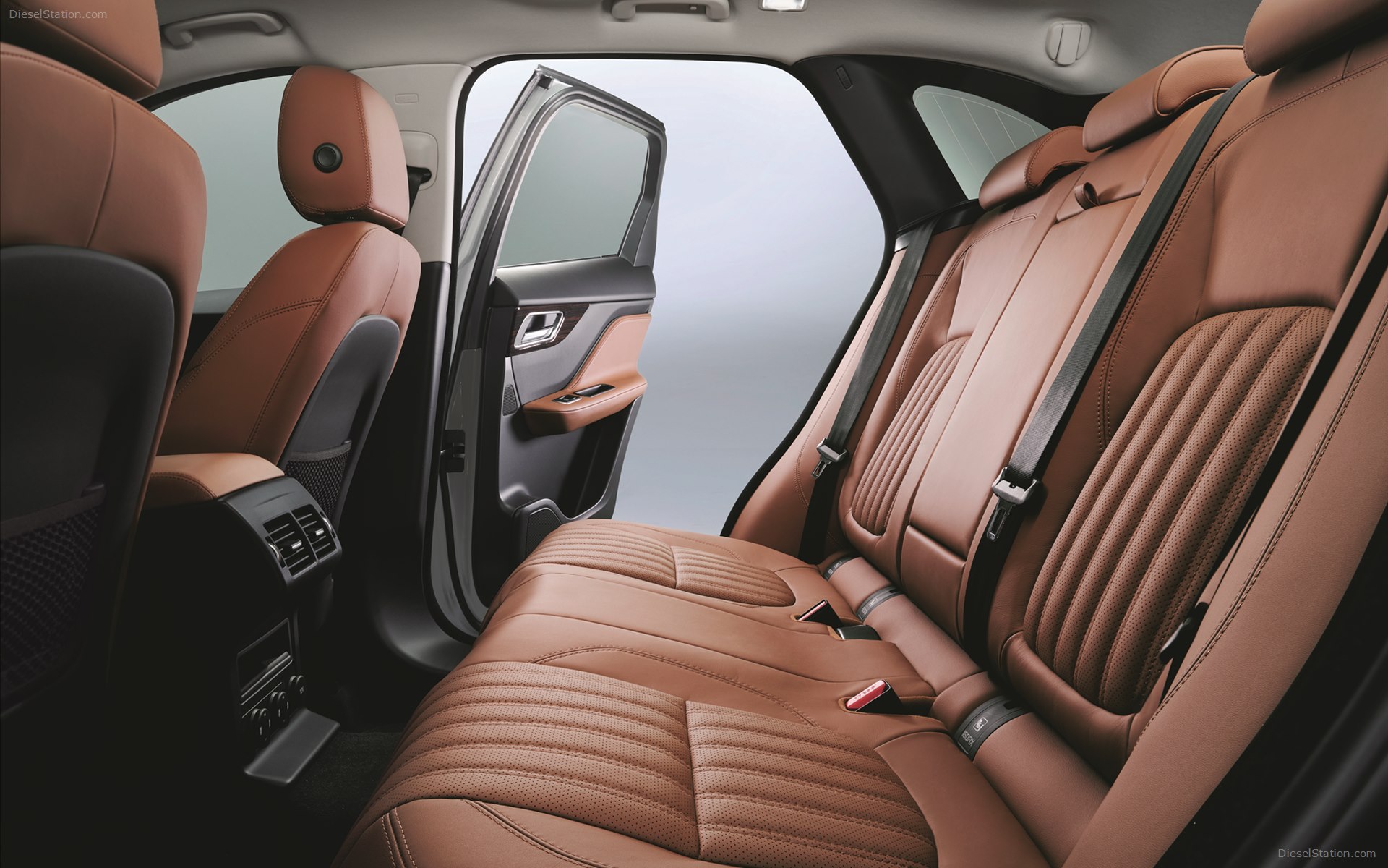 Jaguar F-Pace 2016