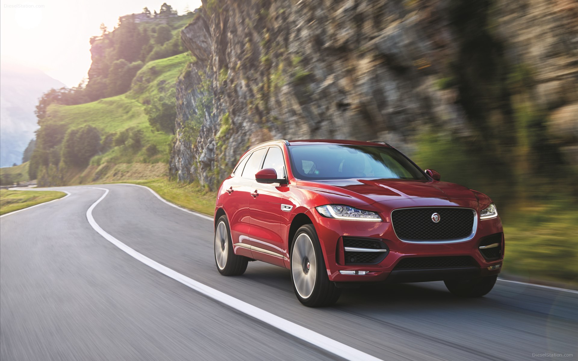 Jaguar F-Pace 2016