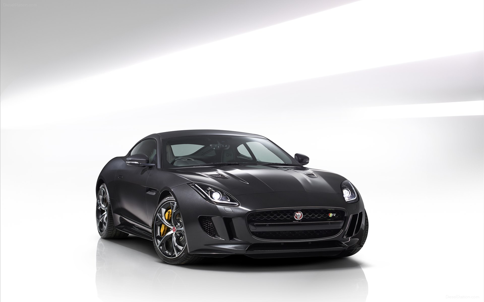 Jaguar F-TYPE Coupe 2016