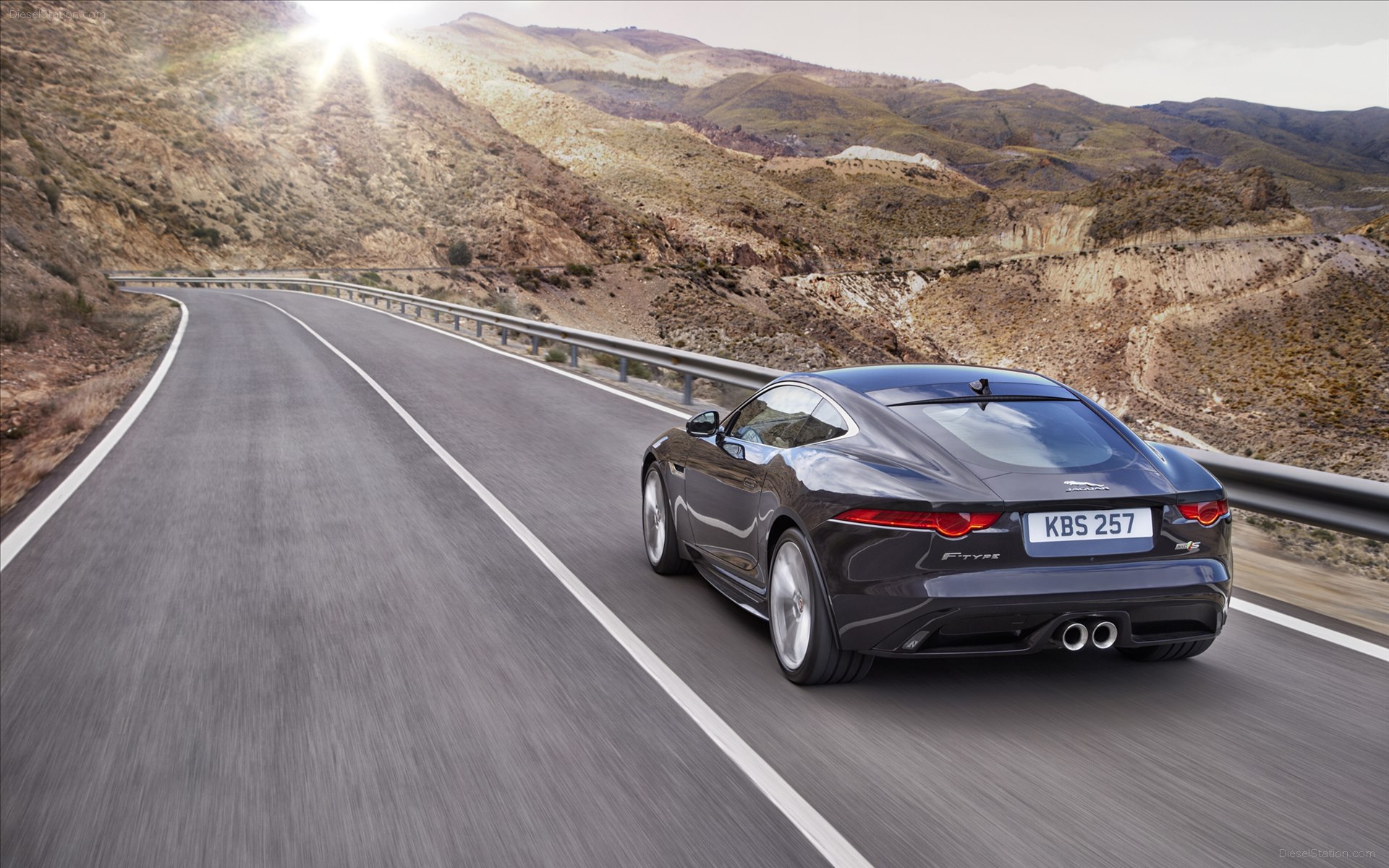 Jaguar F-TYPE Coupe 2016