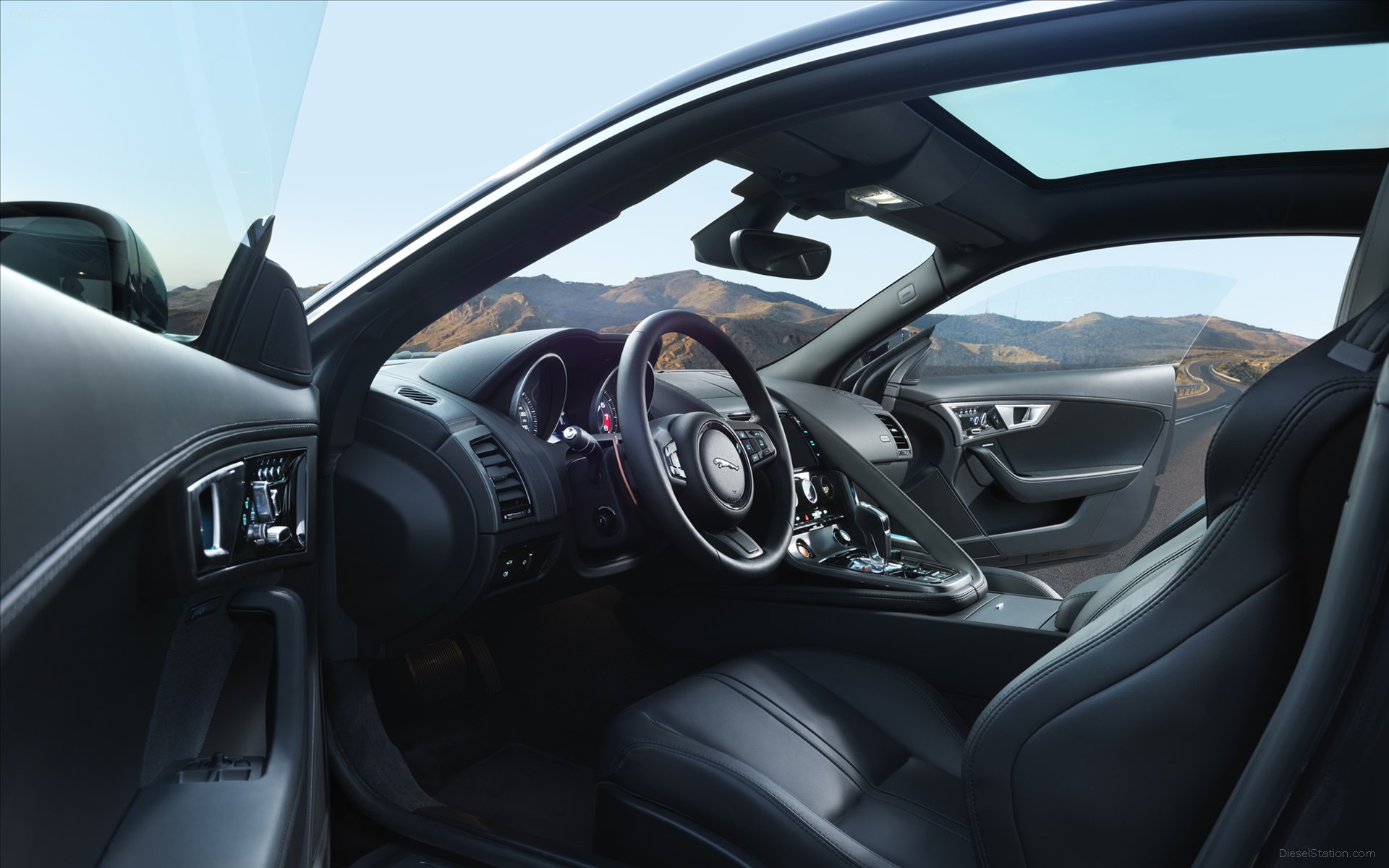 Jaguar F-TYPE Coupe 2016