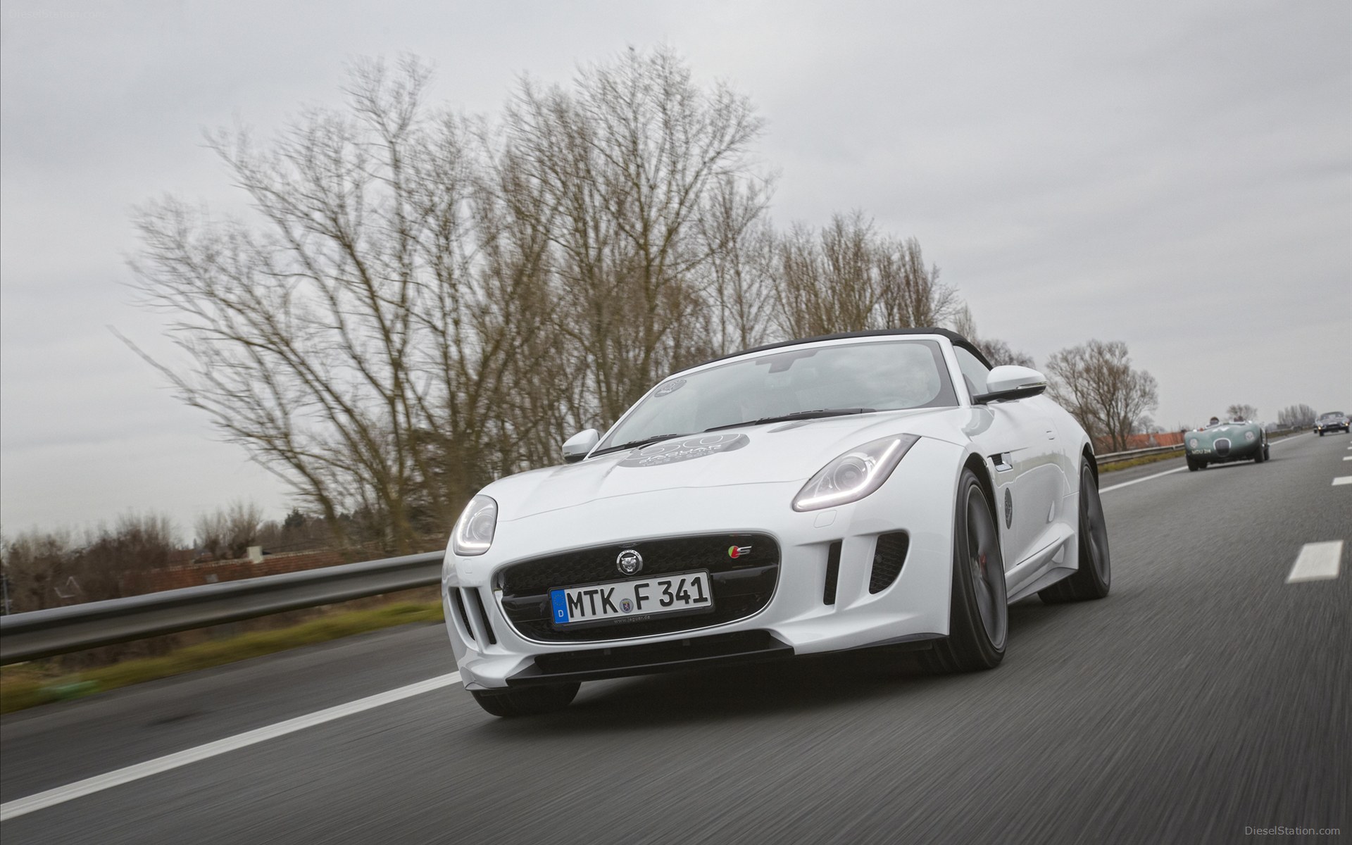 Jaguar F TYPE V8 S Sports Car 2013