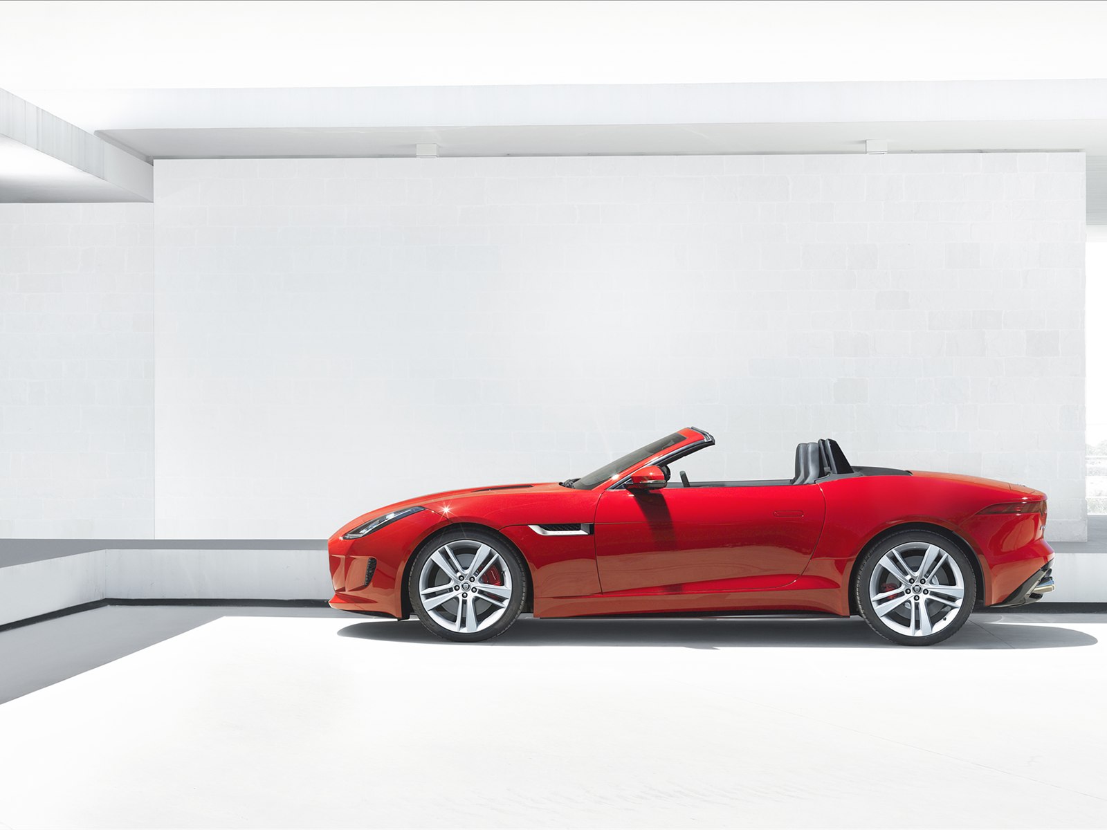 Jaguar F-Type 2014