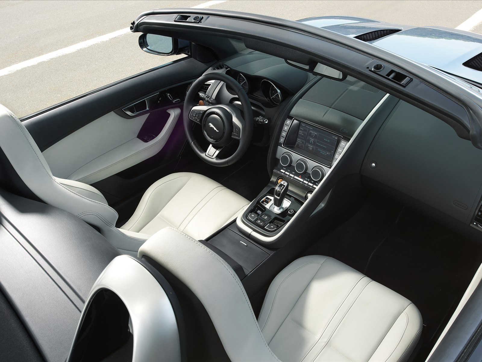 Jaguar F-Type 2014