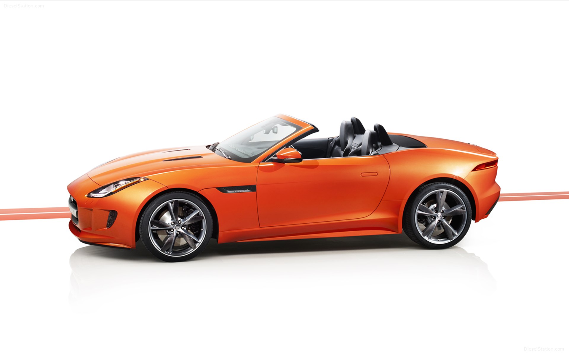 Jaguar F-Type Firesand 2013