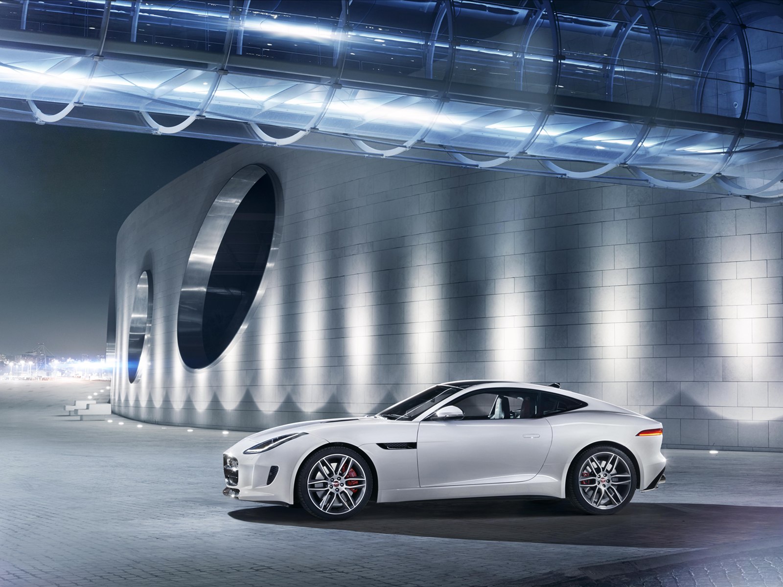 Jaguar F-Type R Coupe 2015
