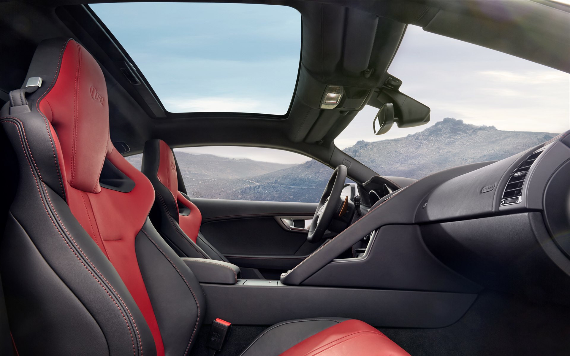 Jaguar F-Type R Coupe 2015