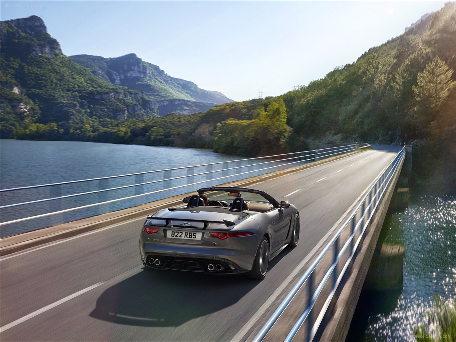 Jaguar F-TYPE SVR Convertible 2017