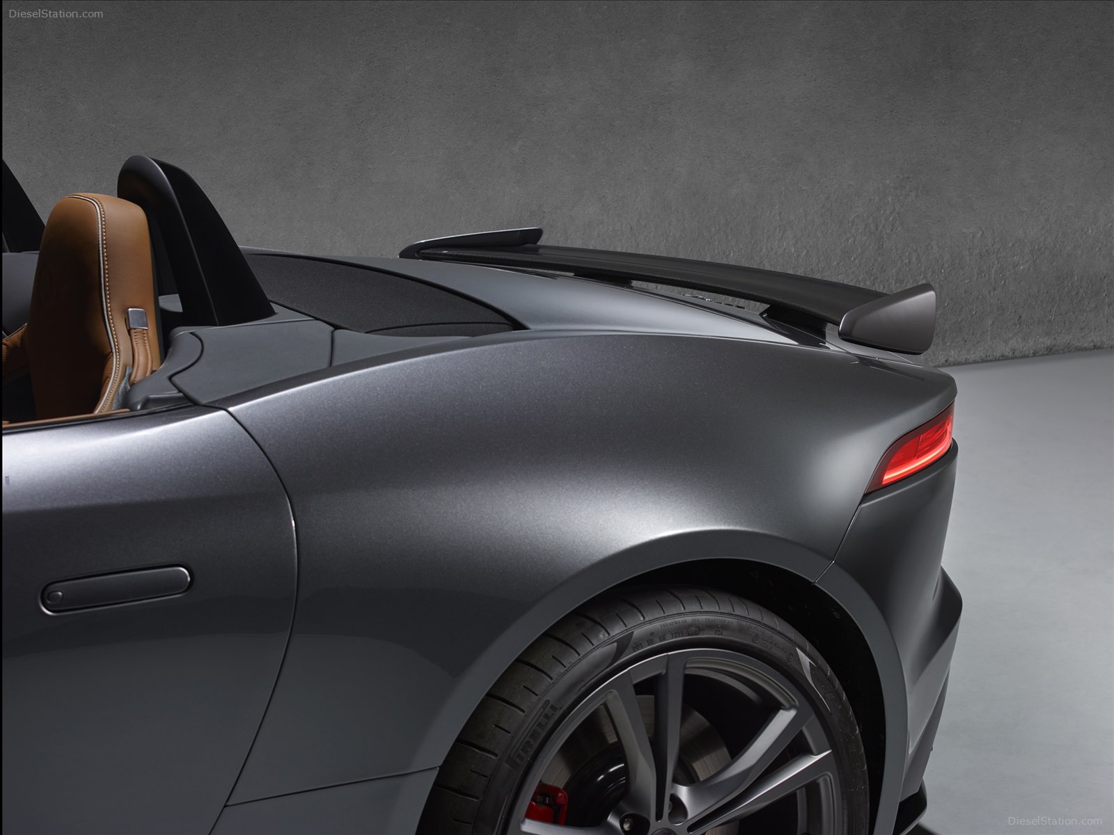 Jaguar F-TYPE SVR Convertible 2017