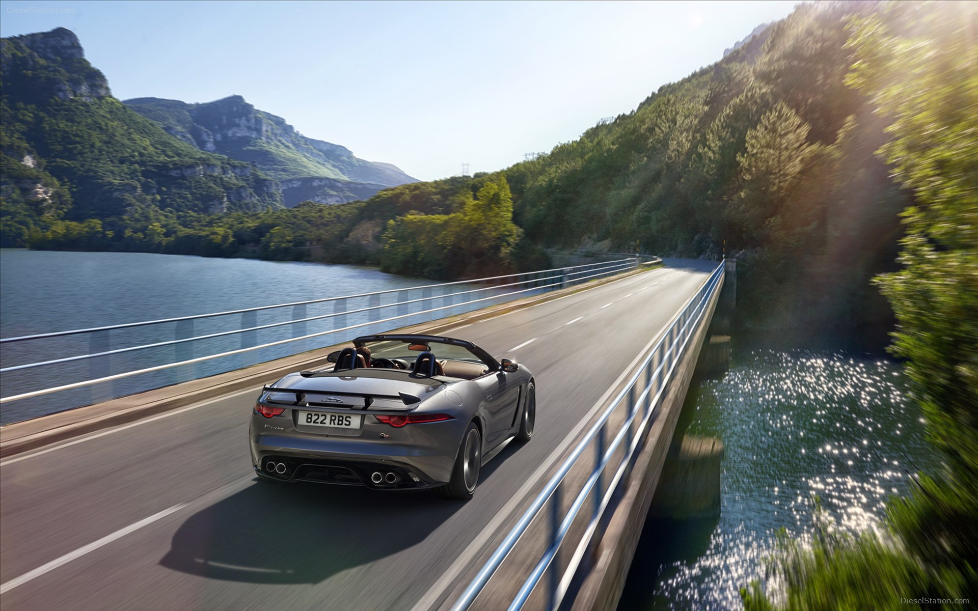 Jaguar F-TYPE SVR Convertible 2017