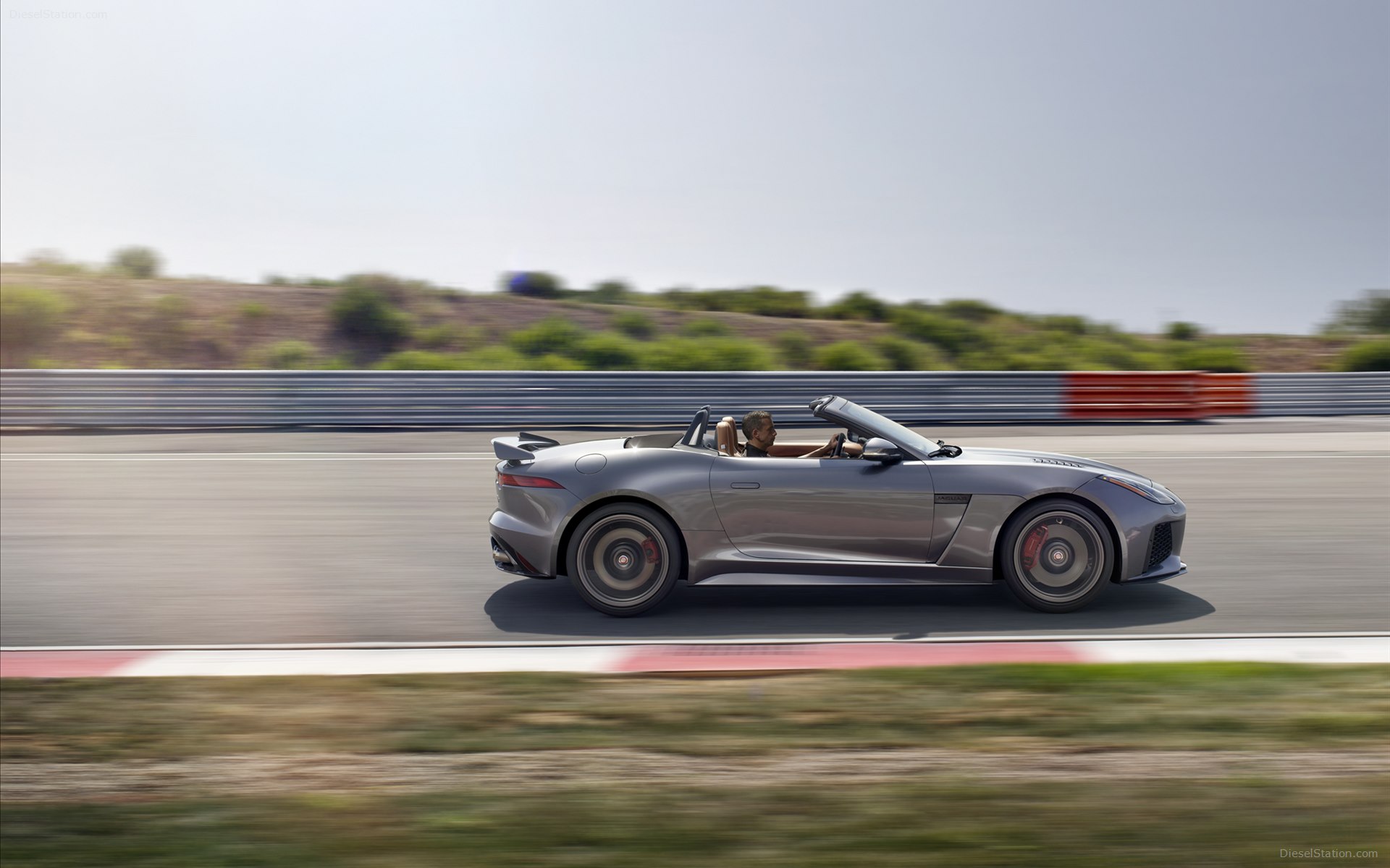 Jaguar F-TYPE SVR Convertible 2017