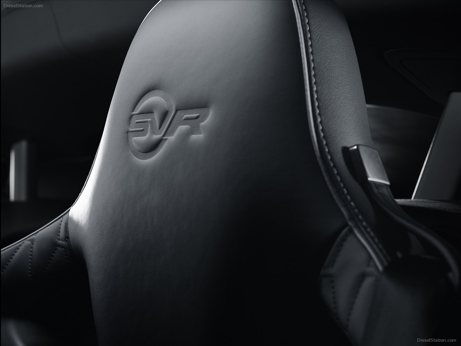 Jaguar F-Type SVR Coupe 2017